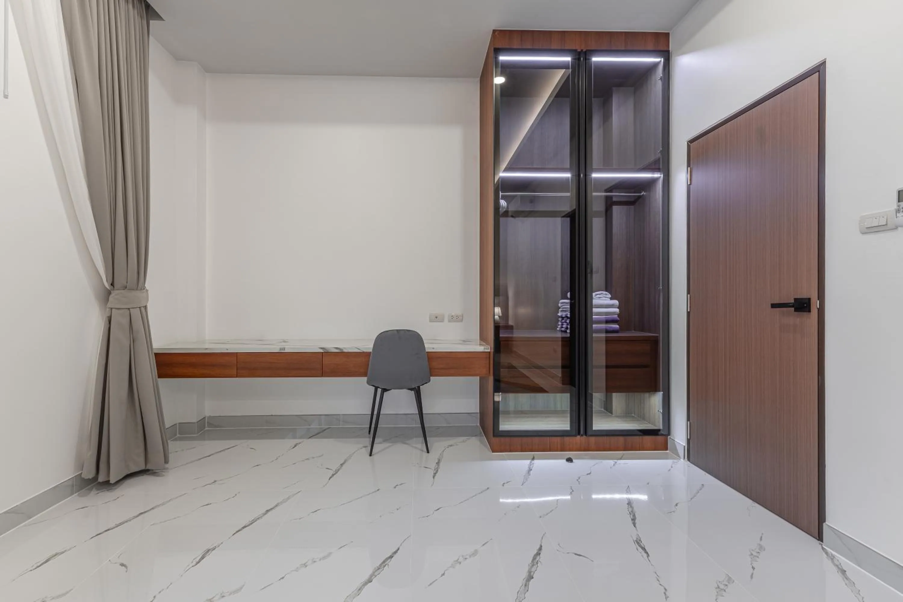 wardrobe in Southern Peak Pool Villa Huay Yai Pattaya