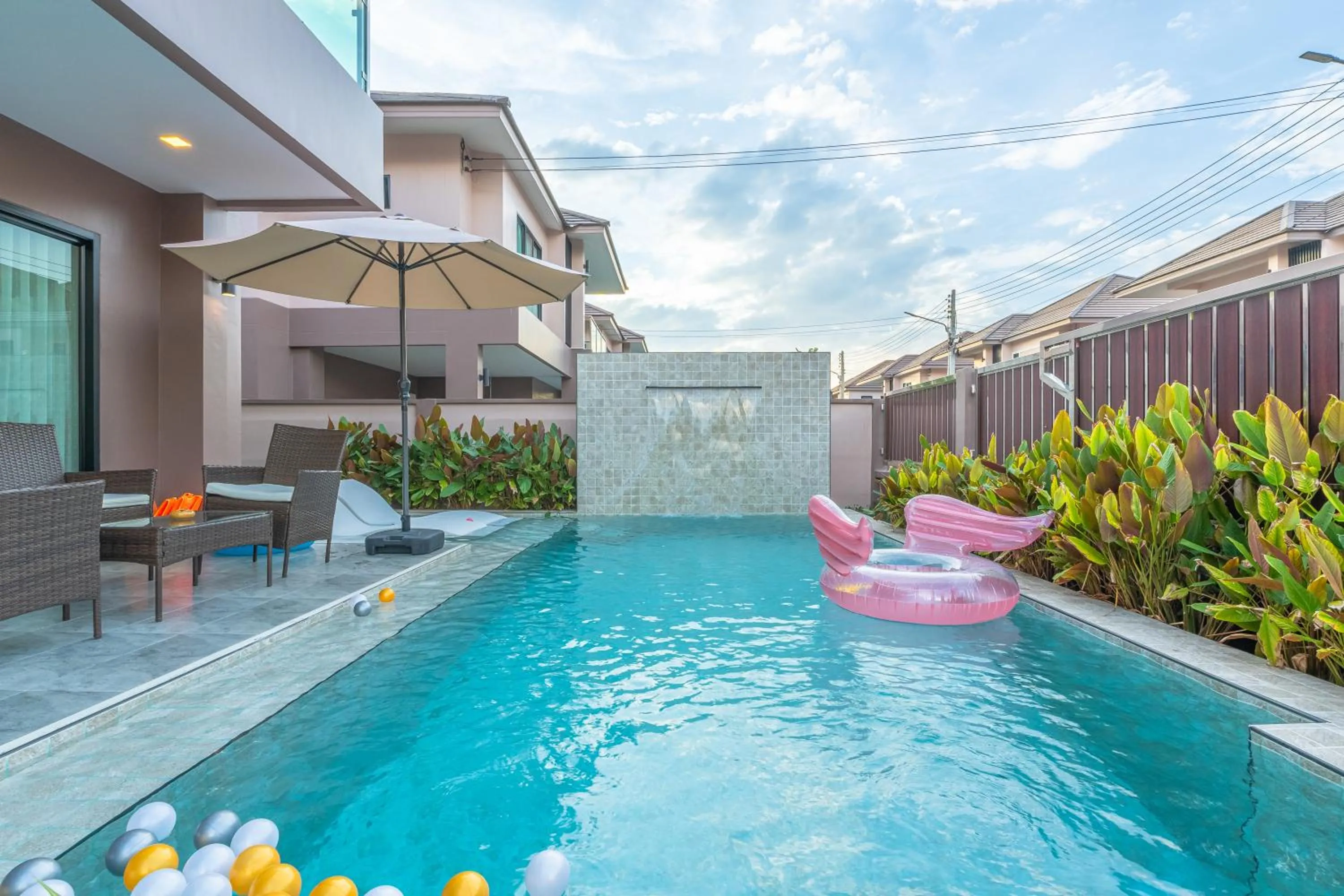 Patio in Southern Peak Pool Villa Huay Yai Pattaya