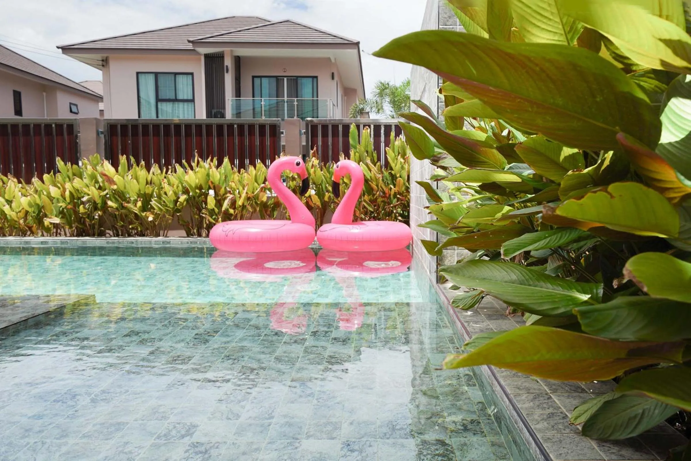 Garden in Southern Peak Pool Villa Huay Yai Pattaya