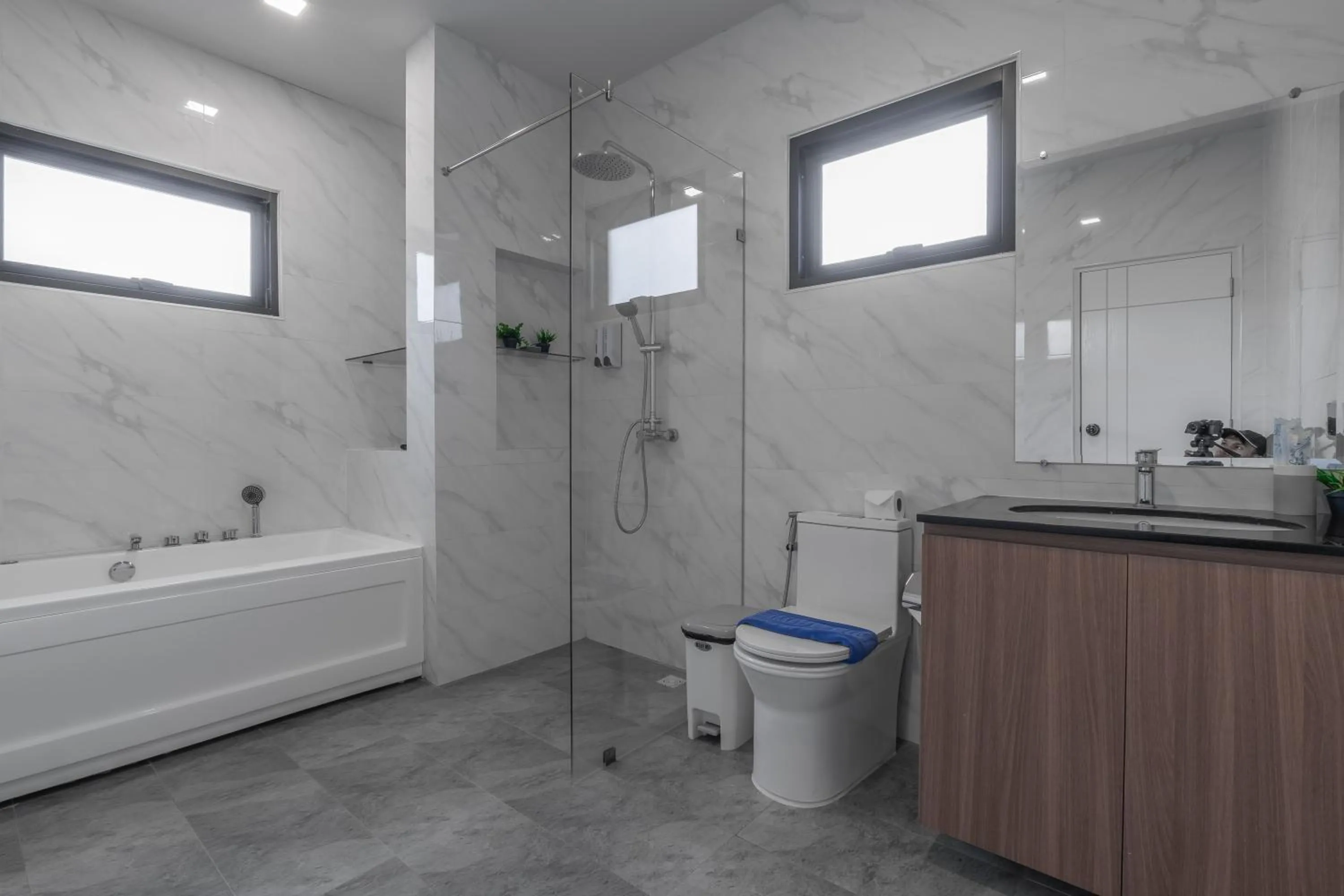 Shower in Southern Peak Pool Villa Huay Yai Pattaya