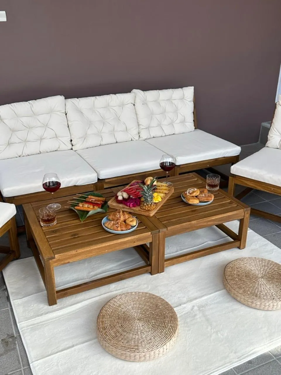 Seating area in Southern Peak Pool Villa Huay Yai Pattaya