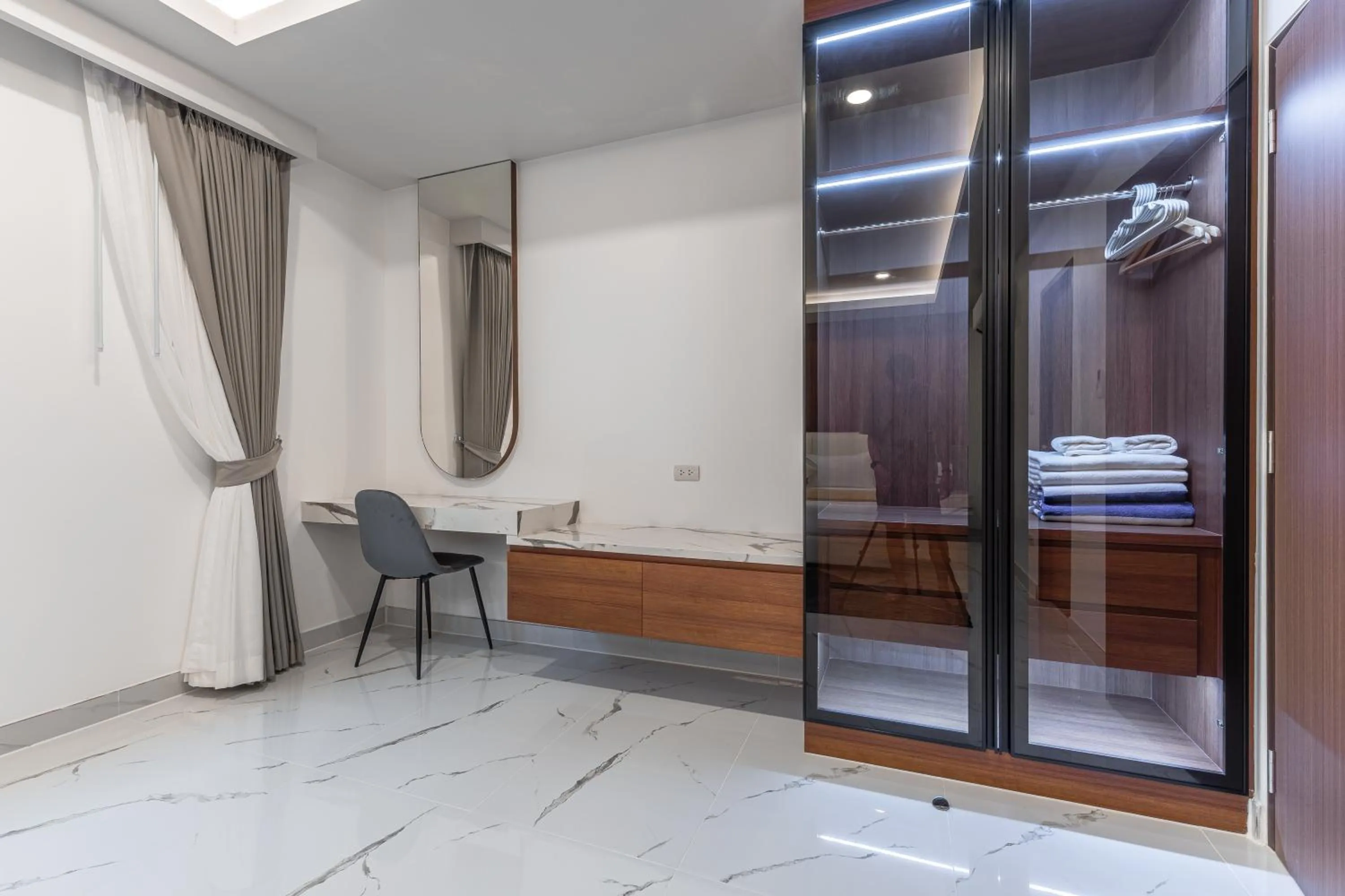 wardrobe in Southern Peak Pool Villa Huay Yai Pattaya