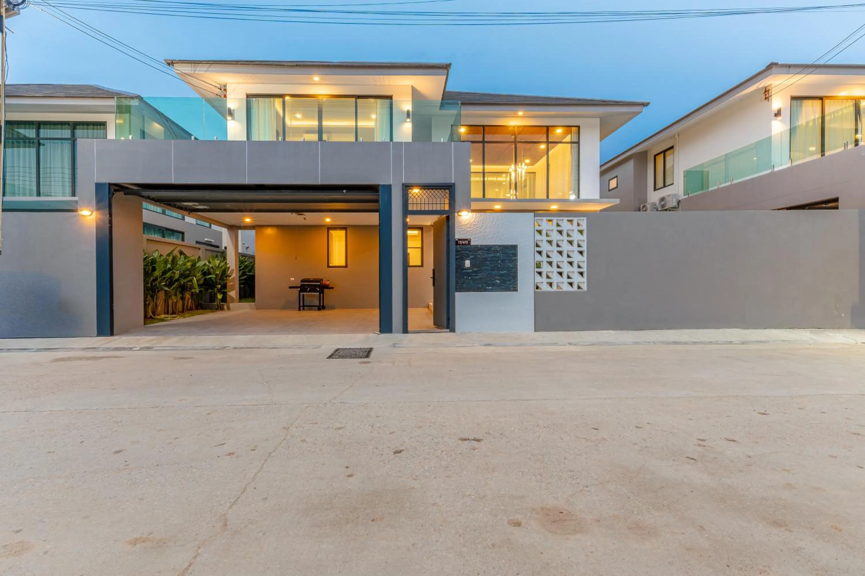 Property building in Southern Peak Pool Villa Huay Yai Pattaya