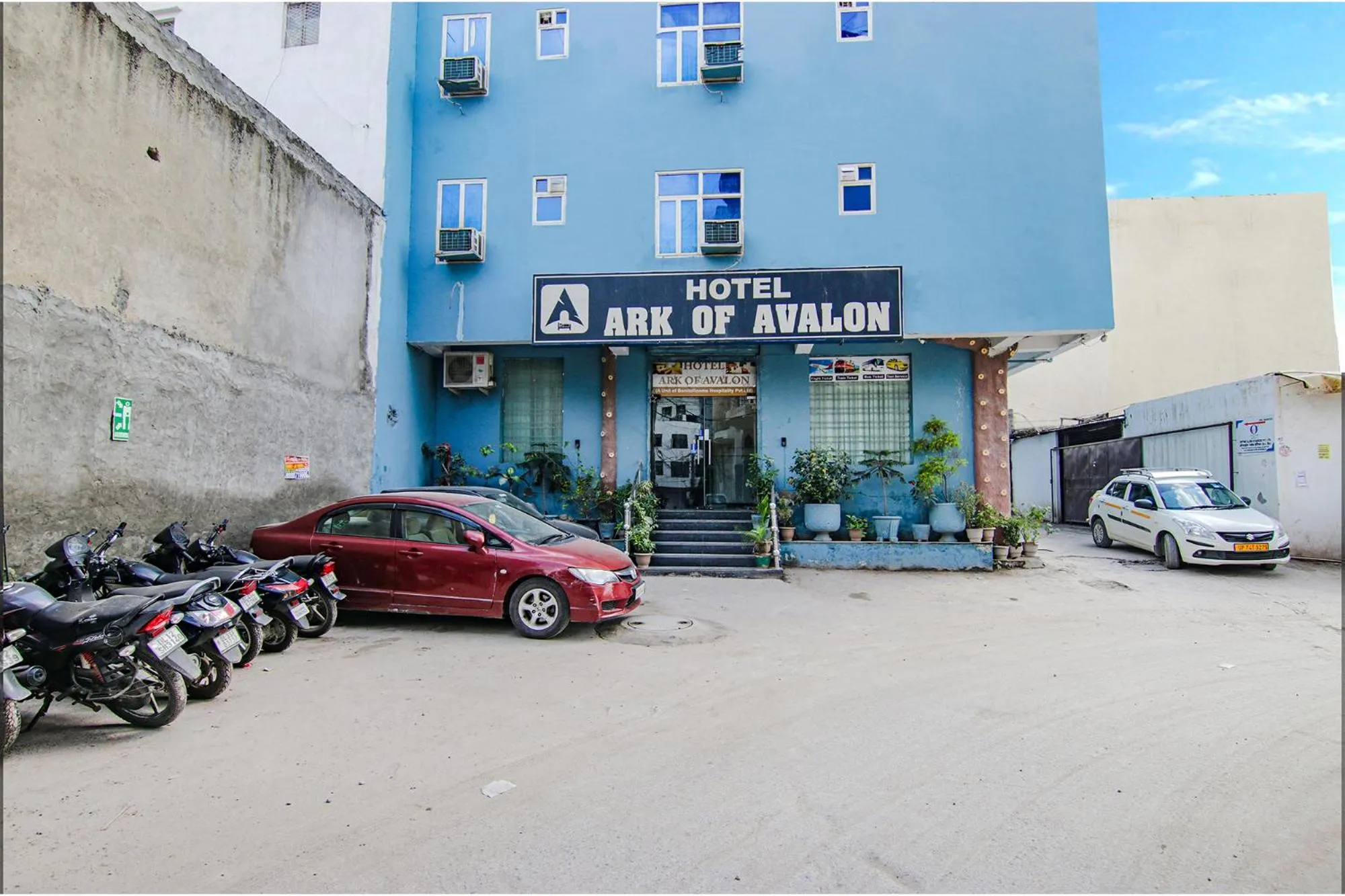 Facade/entrance in FabHotel Airport Avalon - Nr IGI Airport New Delhi