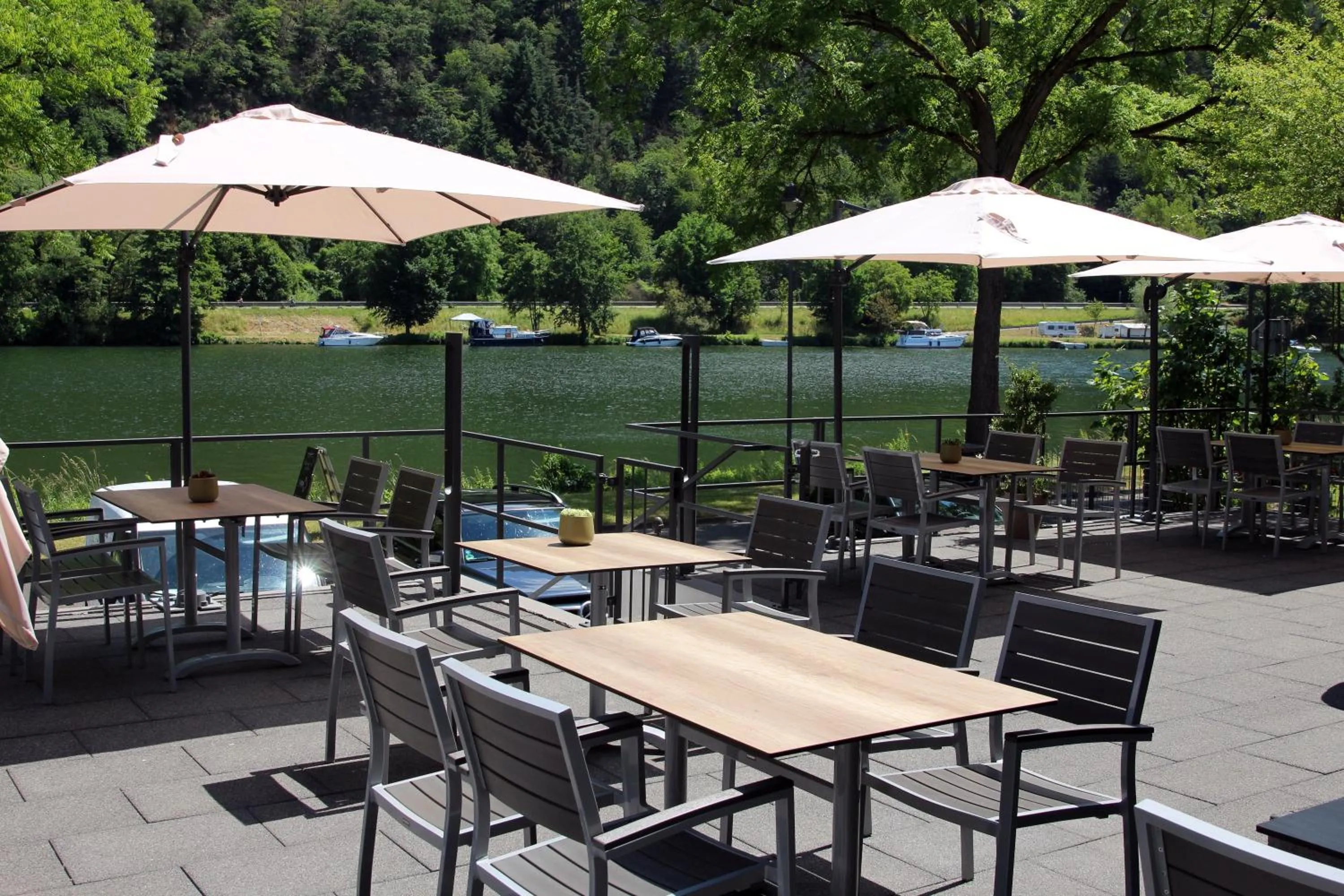 Restaurant/places to eat in Uferdeck - Boutique Hotel