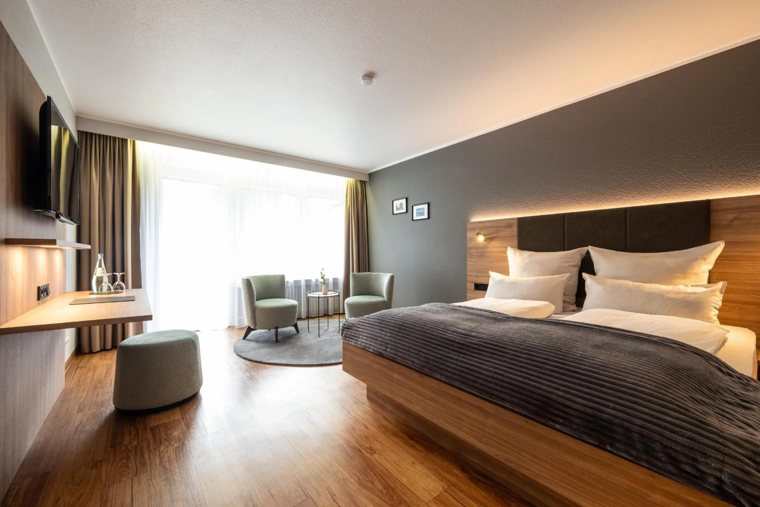 Photo of the whole room, Bed in Uferdeck - Boutique Hotel