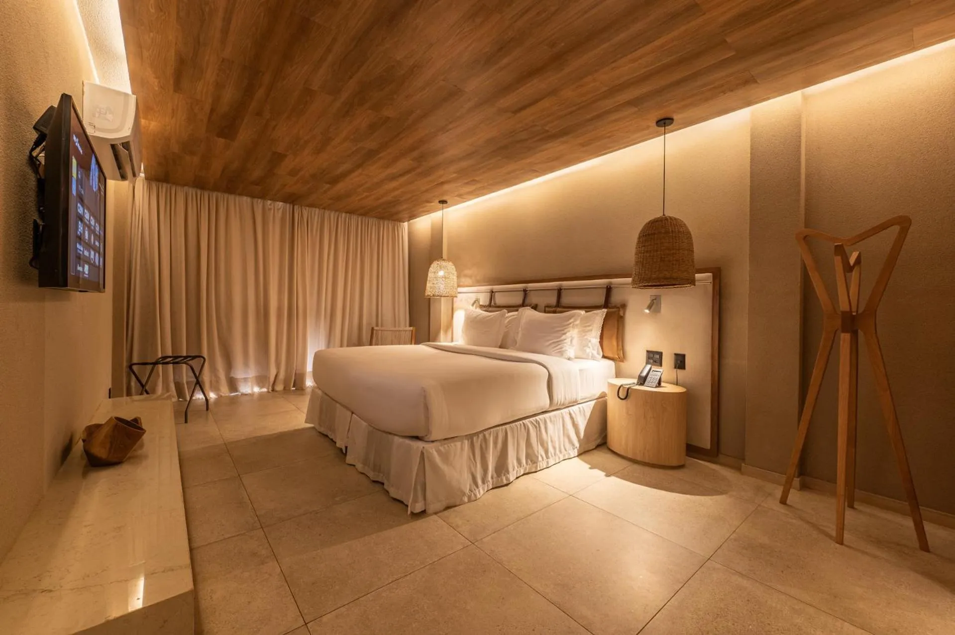 Bed in Hamares Boutique Hotel