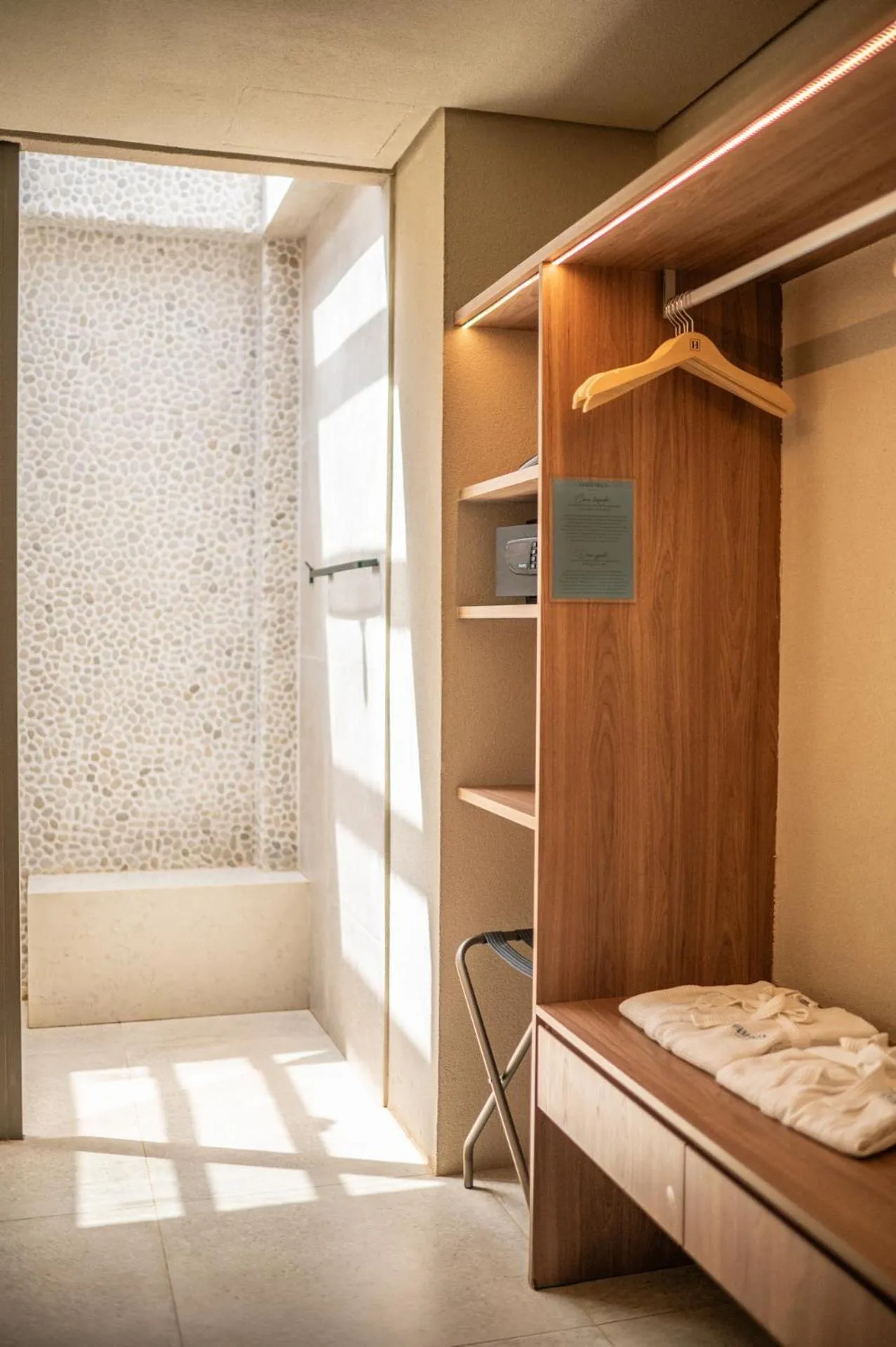 Bed in Hamares Boutique Hotel