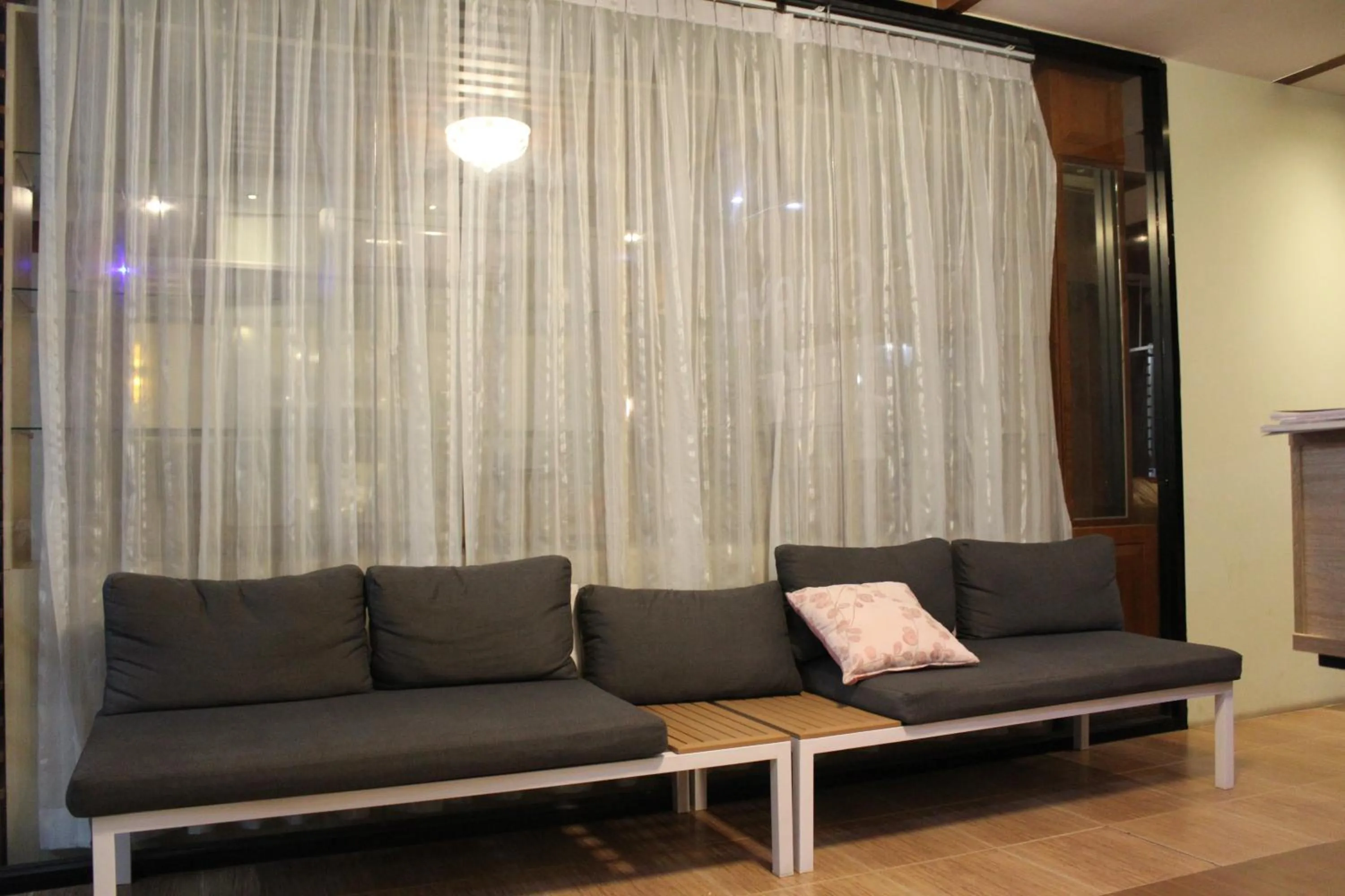 Seating area in Omaya GuestHouse