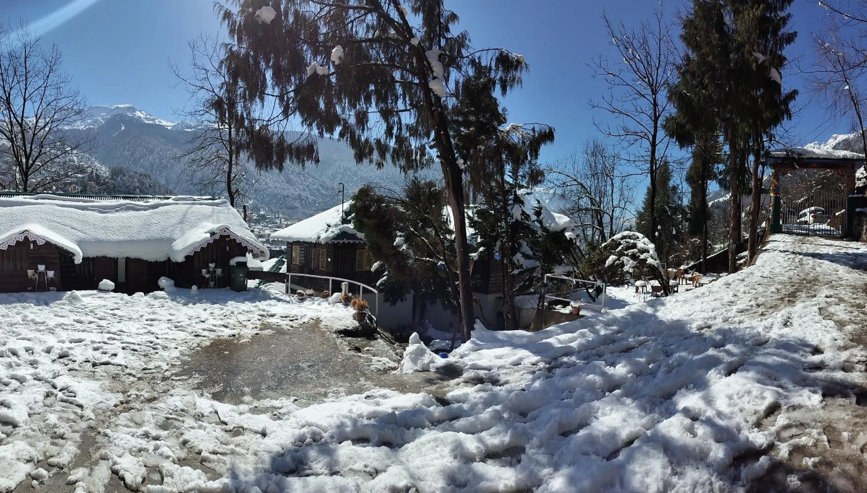 Natural landscape in Apple Valley Cottages Lachung