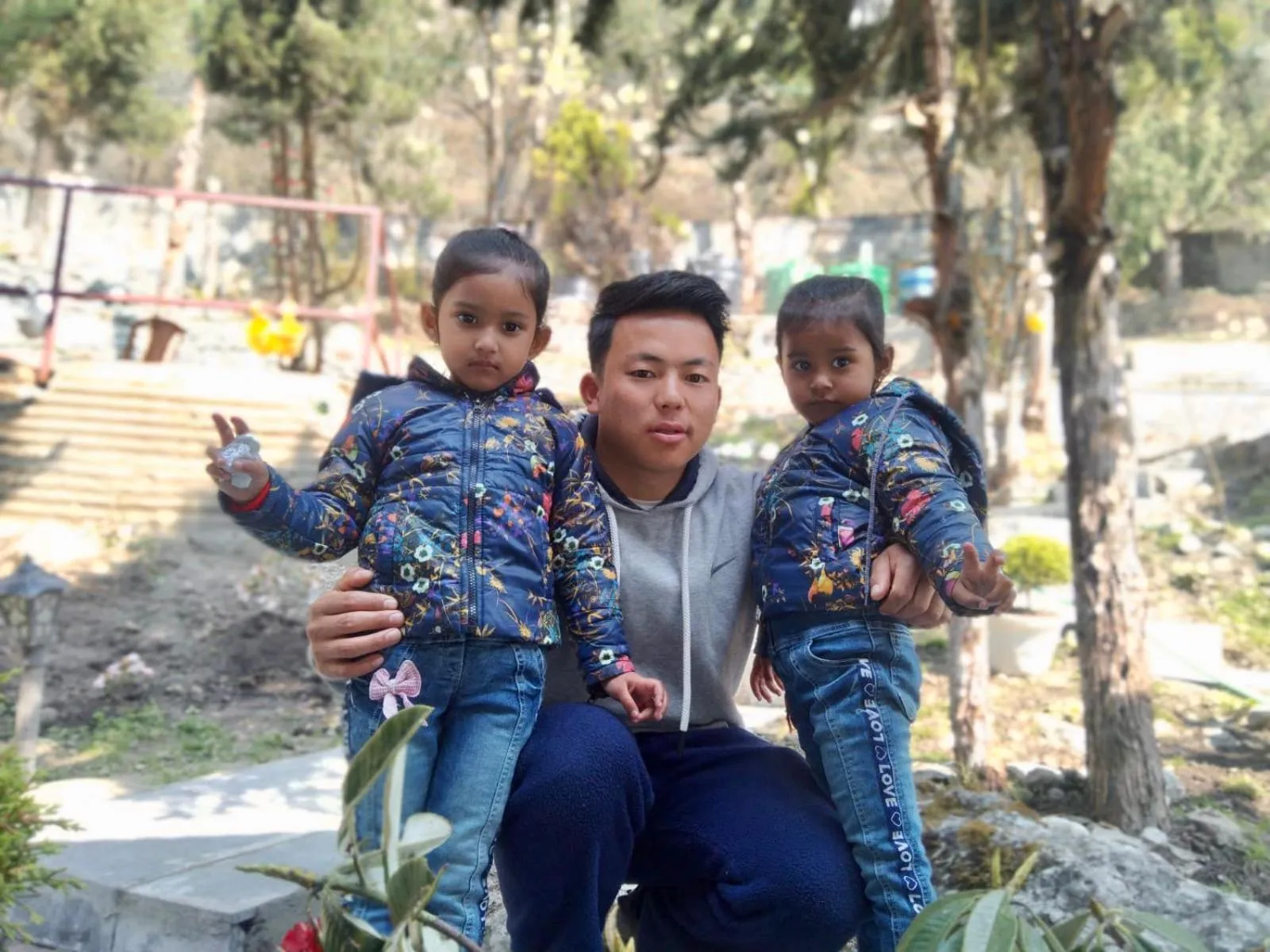 group of guests in Apple Valley Cottages Lachung