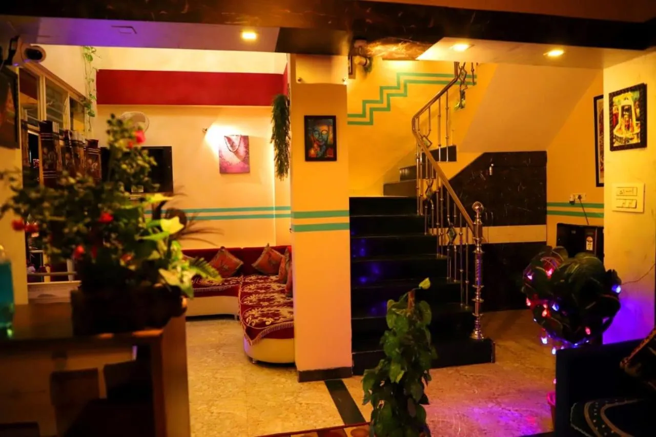 Living room in Hotel Mahishmati Palace