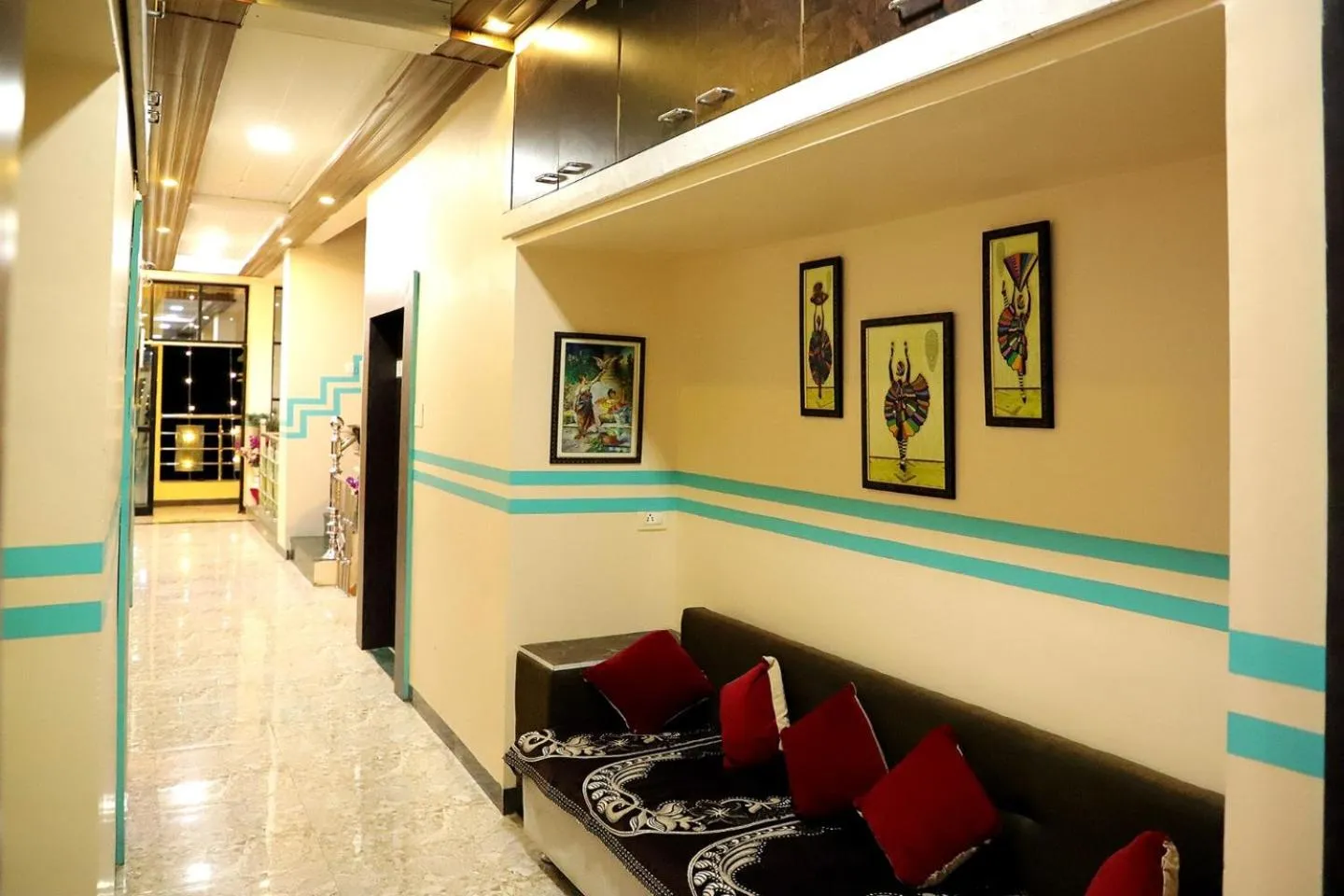 Seating area in Hotel Mahishmati Palace