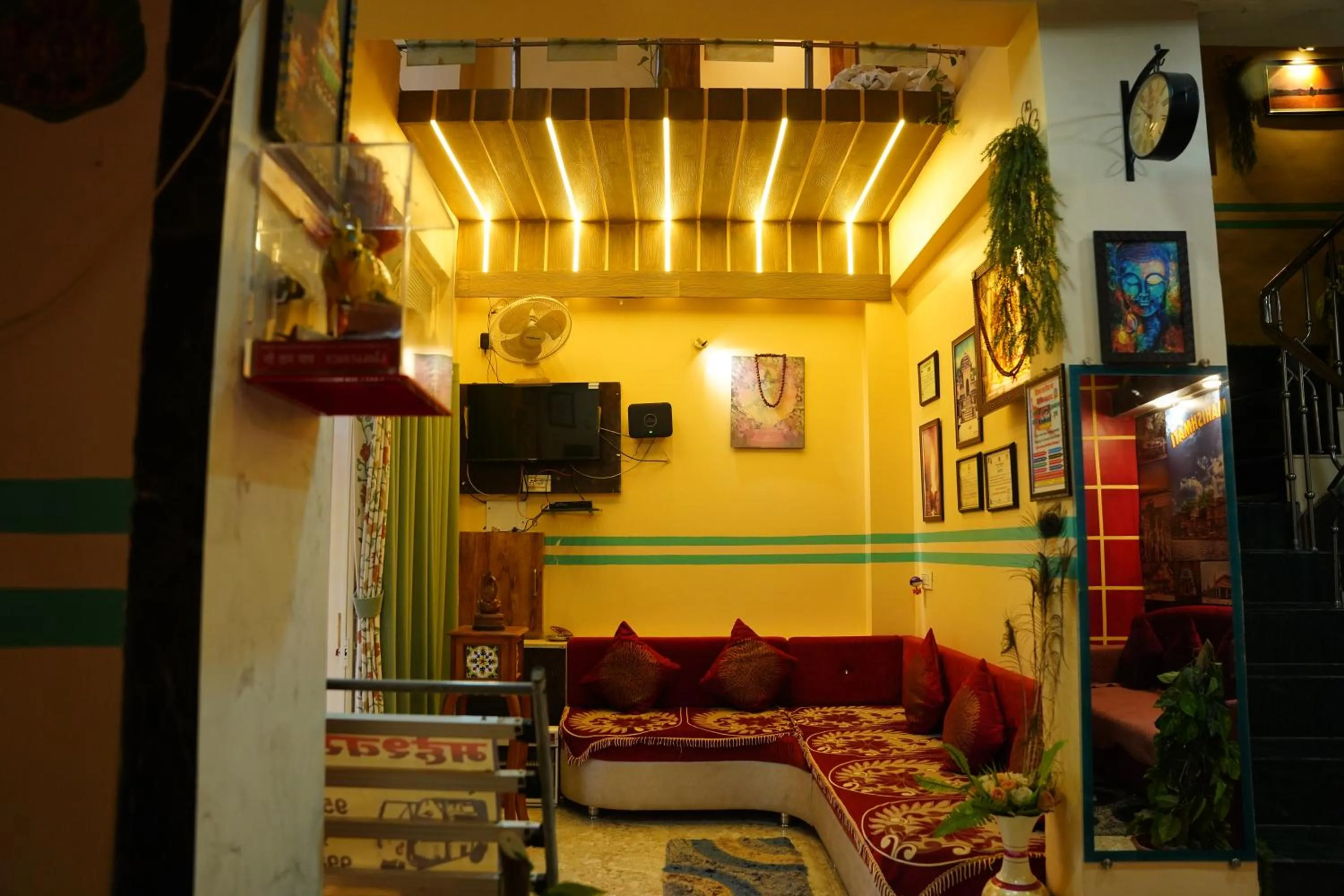 Hotel Mahishmati Palace