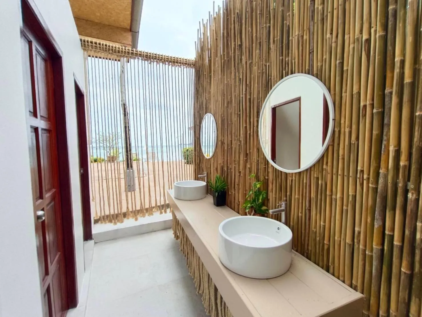 Restaurant/places to eat in Smile Samui Chaweng Beach Front Resort