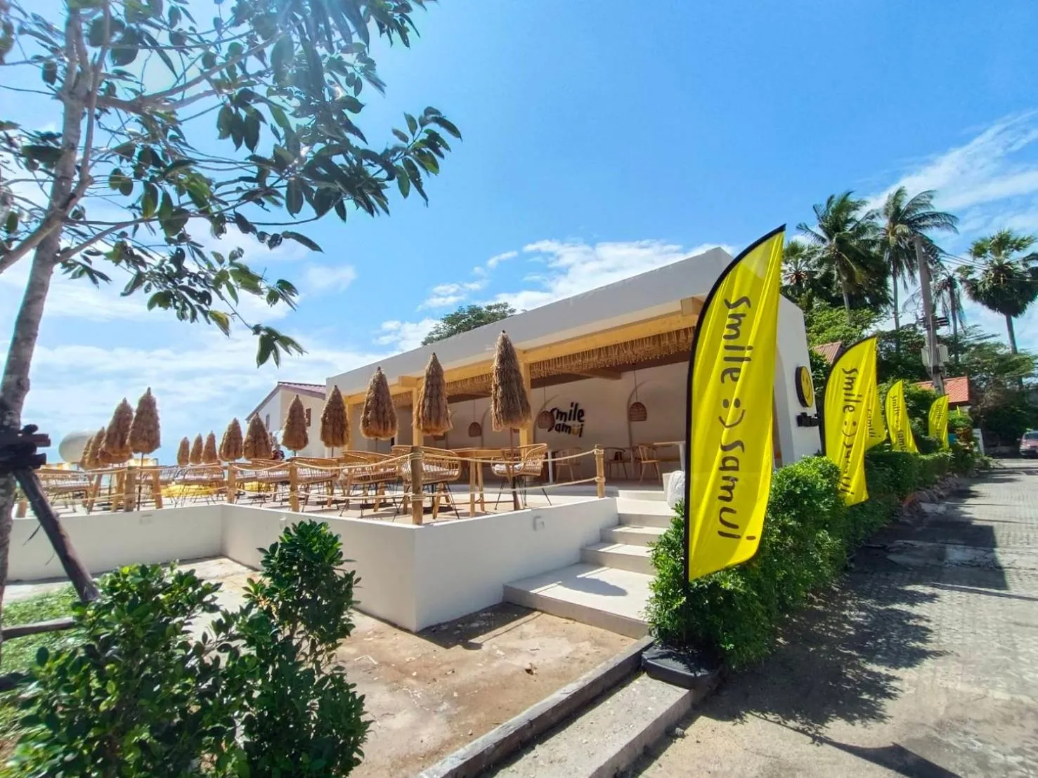 Restaurant/places to eat in Smile Samui Chaweng Beach Front Resort