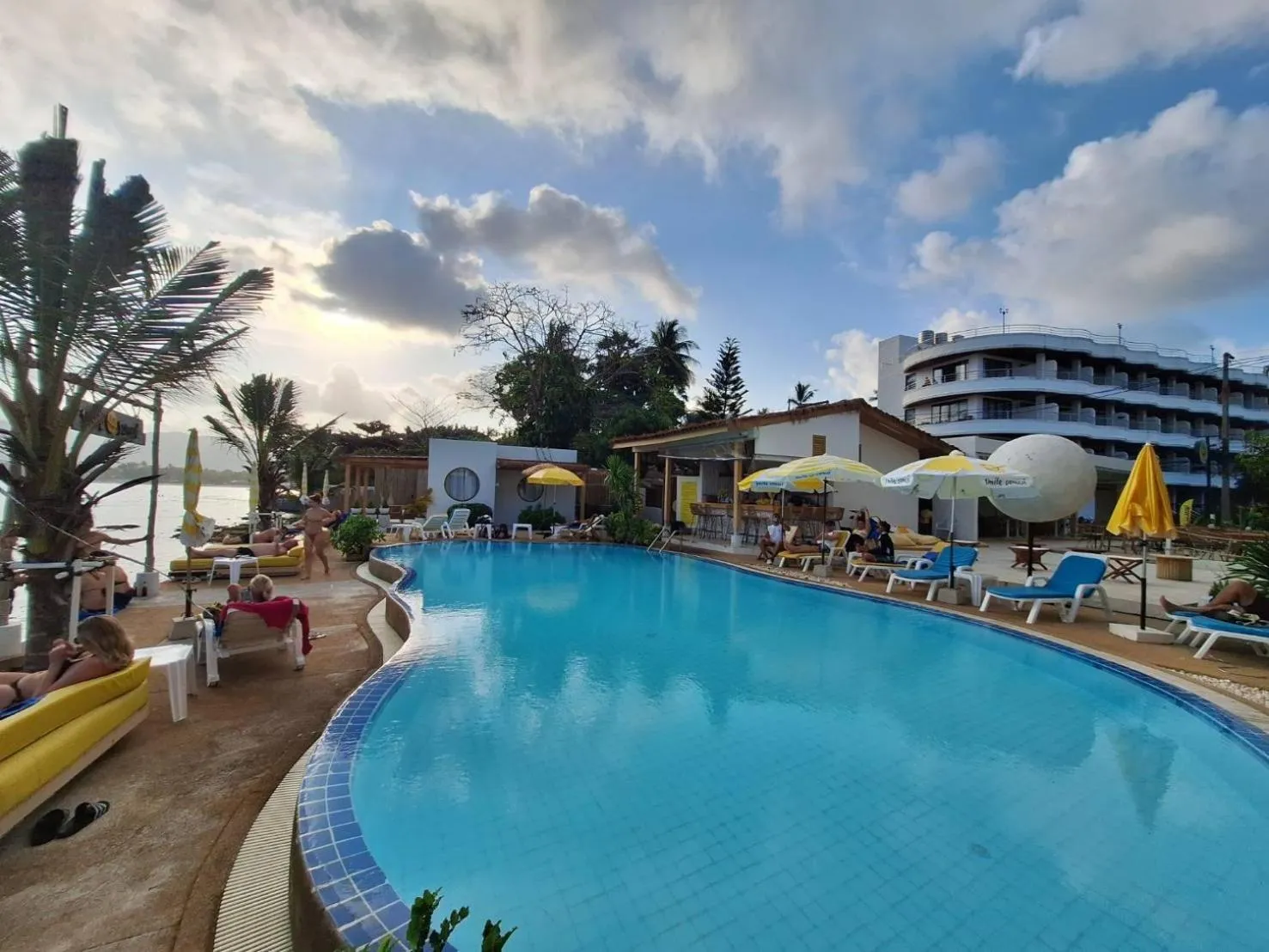 Property building in Smile Samui Chaweng Beach Front Resort