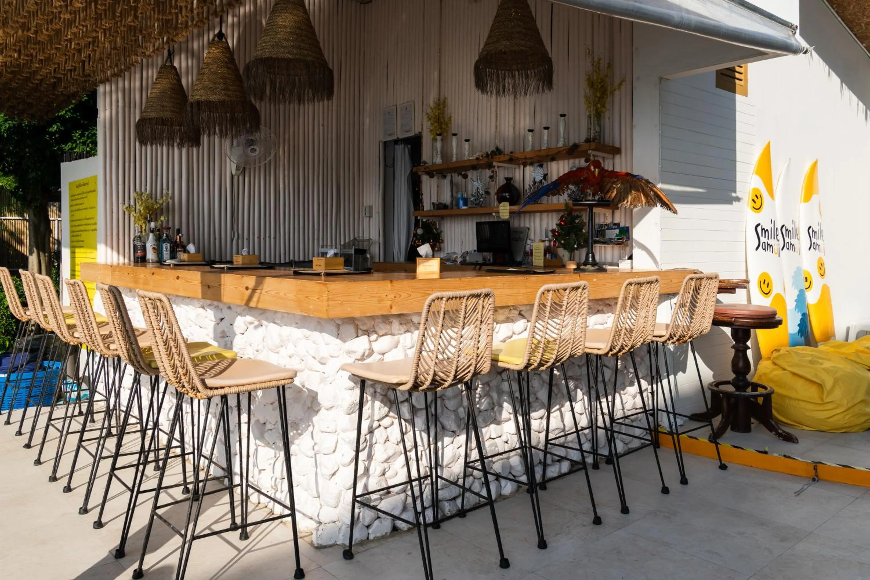 Lounge or bar in Smile Samui Chaweng Beach Front Resort