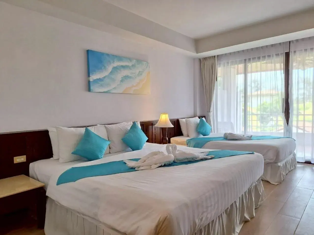 Superior Family Room in Smile Samui Chaweng Beach Front Resort Superior Family Room in Smile Samui Chaweng Beach Front Resort