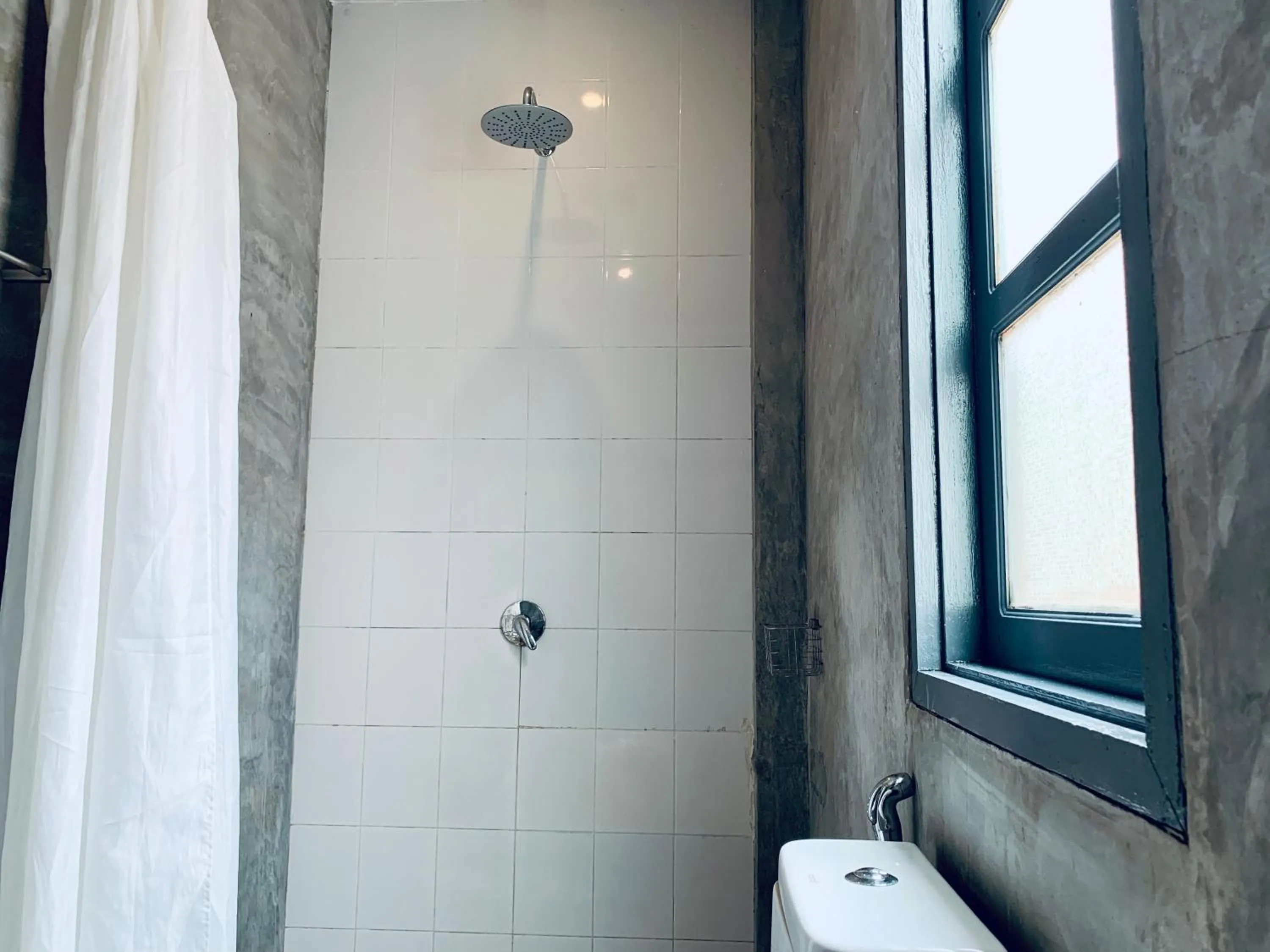 Bathroom in La nuit de laos