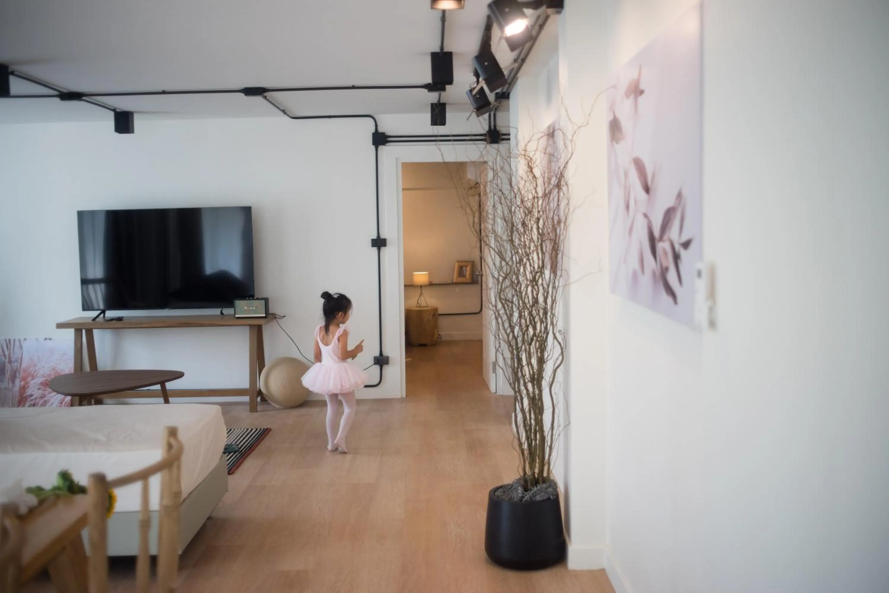 People in Mini-Me HUBS, Charm Suites & Pool in Old City