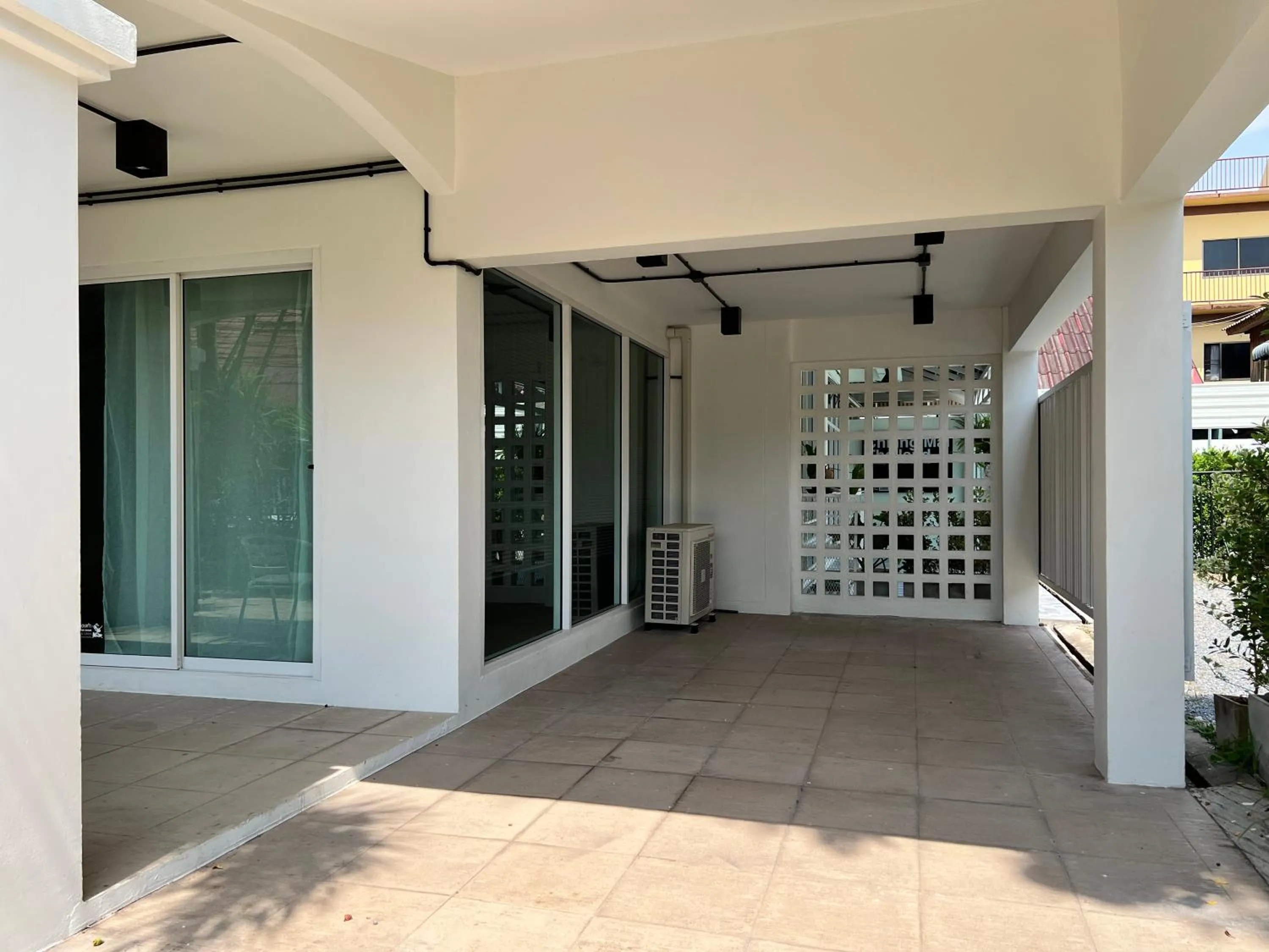 Facade/entrance in Mini-Me HUBS, Charm Suites & Pool in Old City