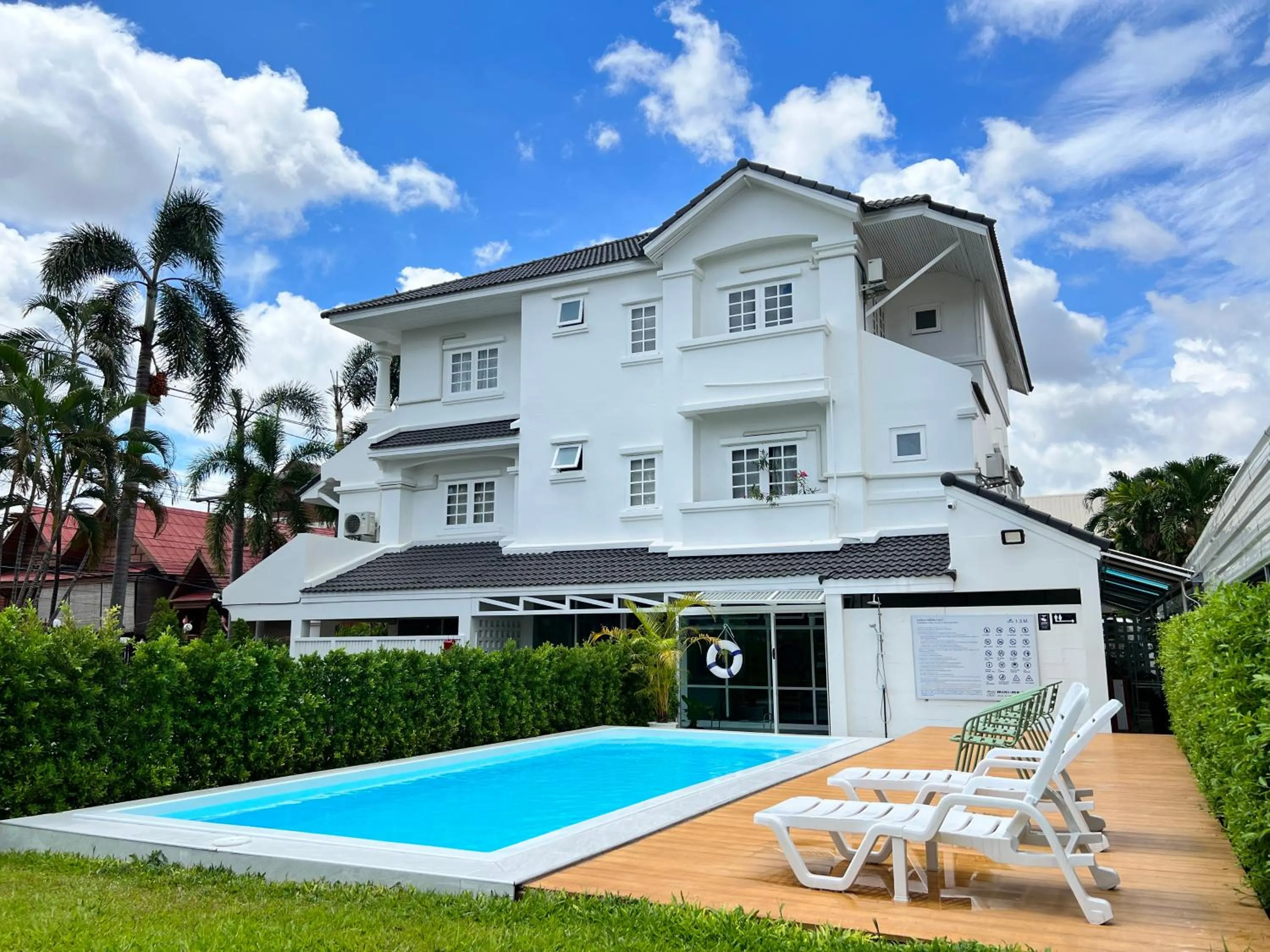 Swimming pool in Mini-Me HUBS, Charm Suites & Pool in Old City