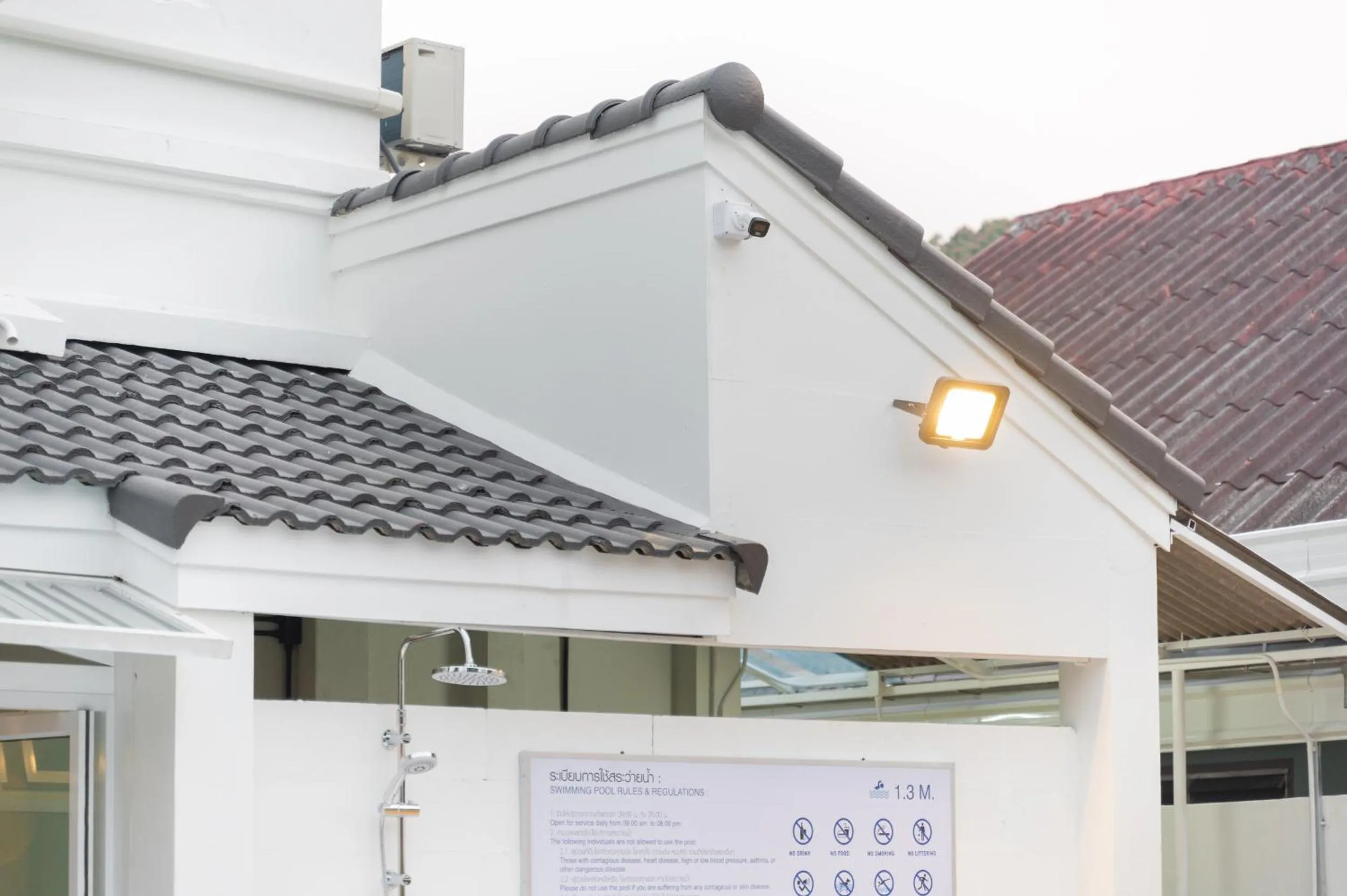 Swimming pool in Mini-Me HUBS, Charm Suites & Pool in Old City