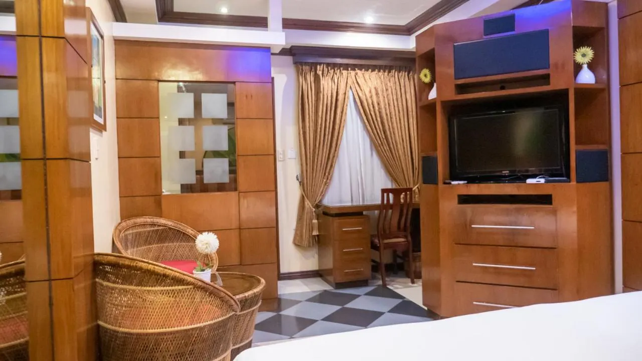 Bed in Fields Palace Hotel