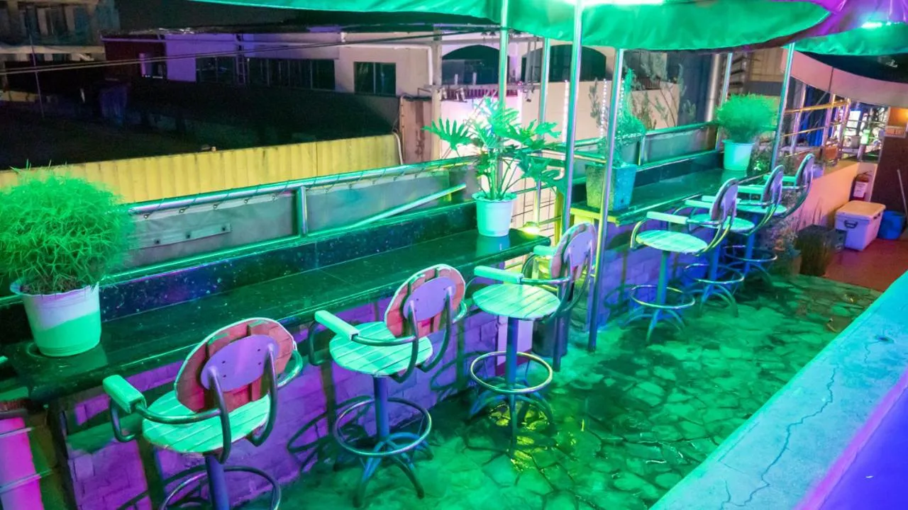 Night in Fields Palace Hotel