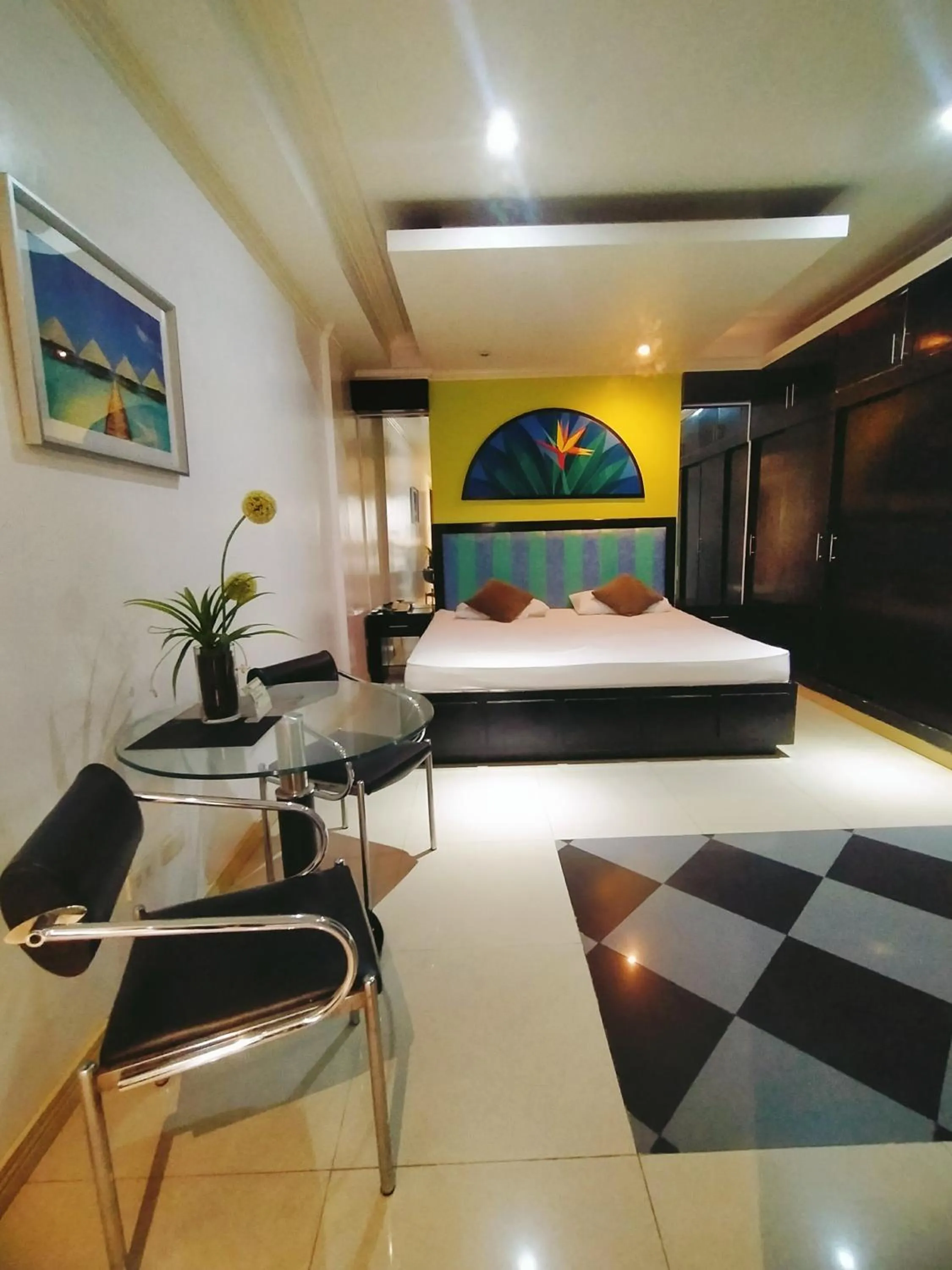 Bed in Fields Palace Hotel