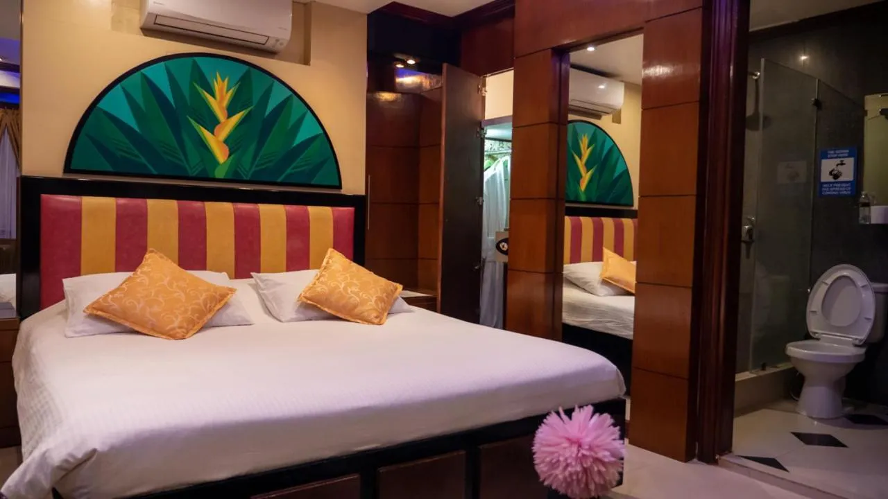 Bed in Fields Palace Hotel