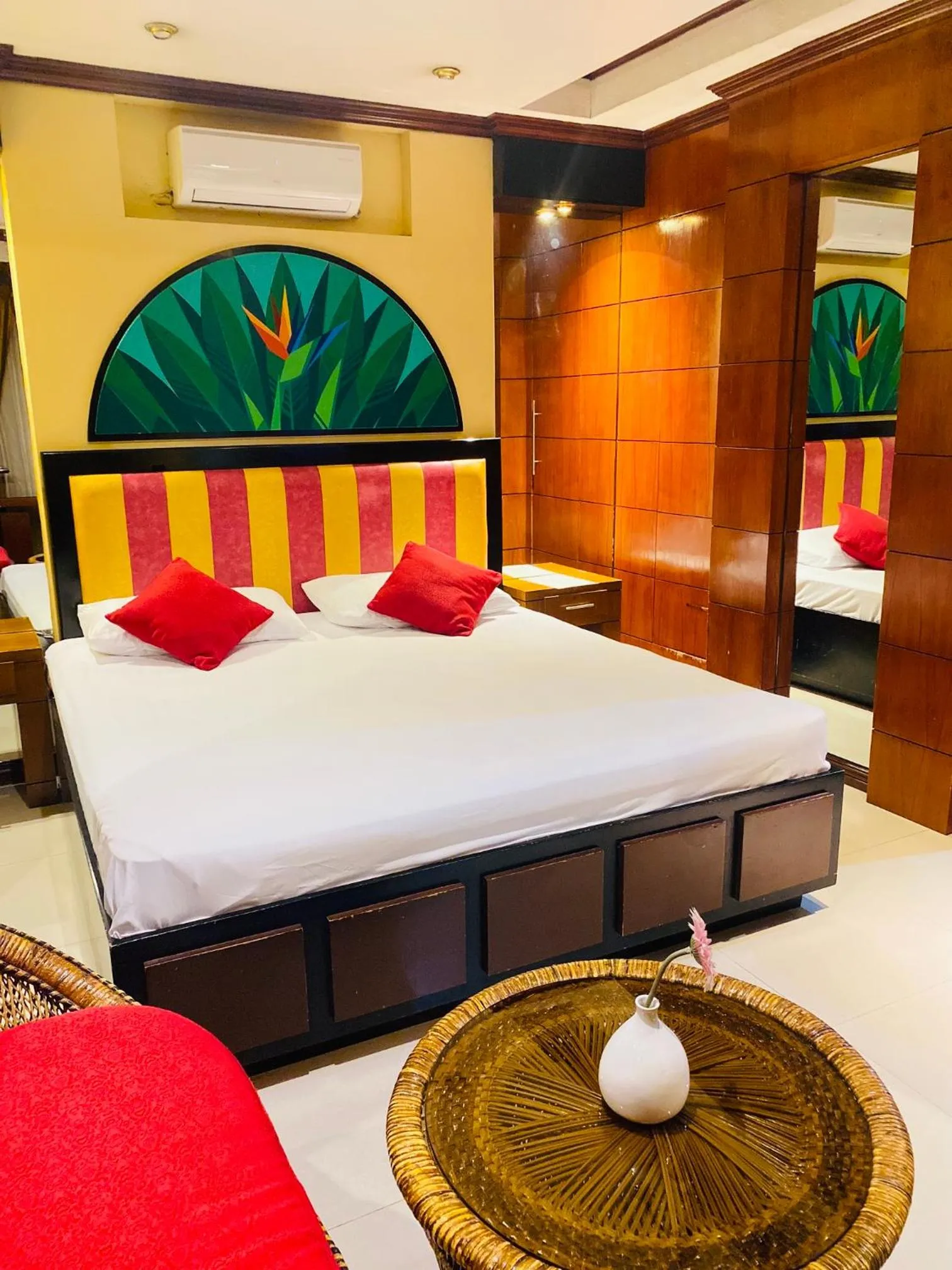 Bed in Fields Palace Hotel