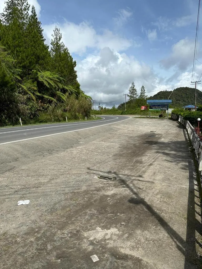 Parking in Fairy Garden Resort Kundasang