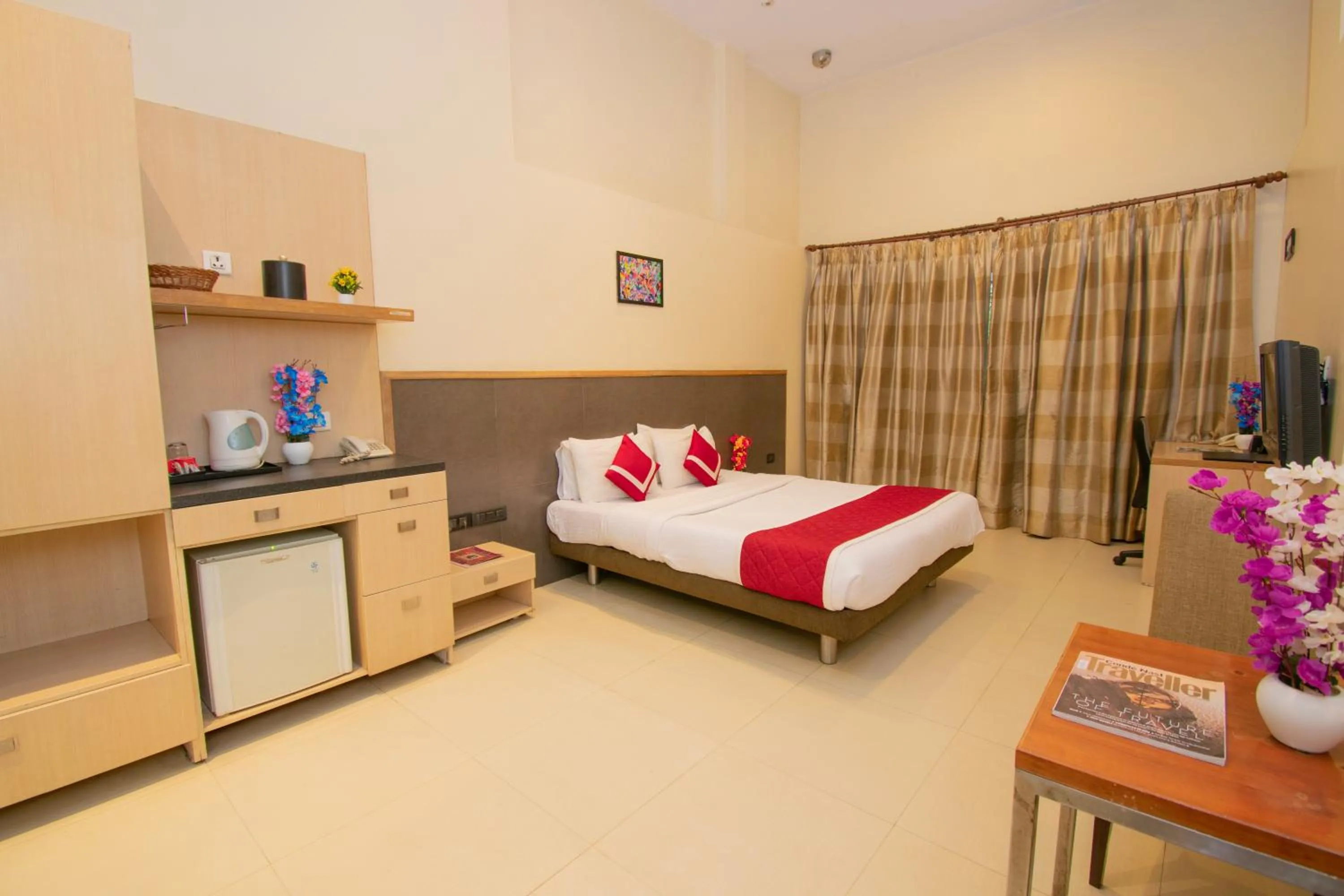 Photo of the whole room, Bed in Octave Koregaon Park
