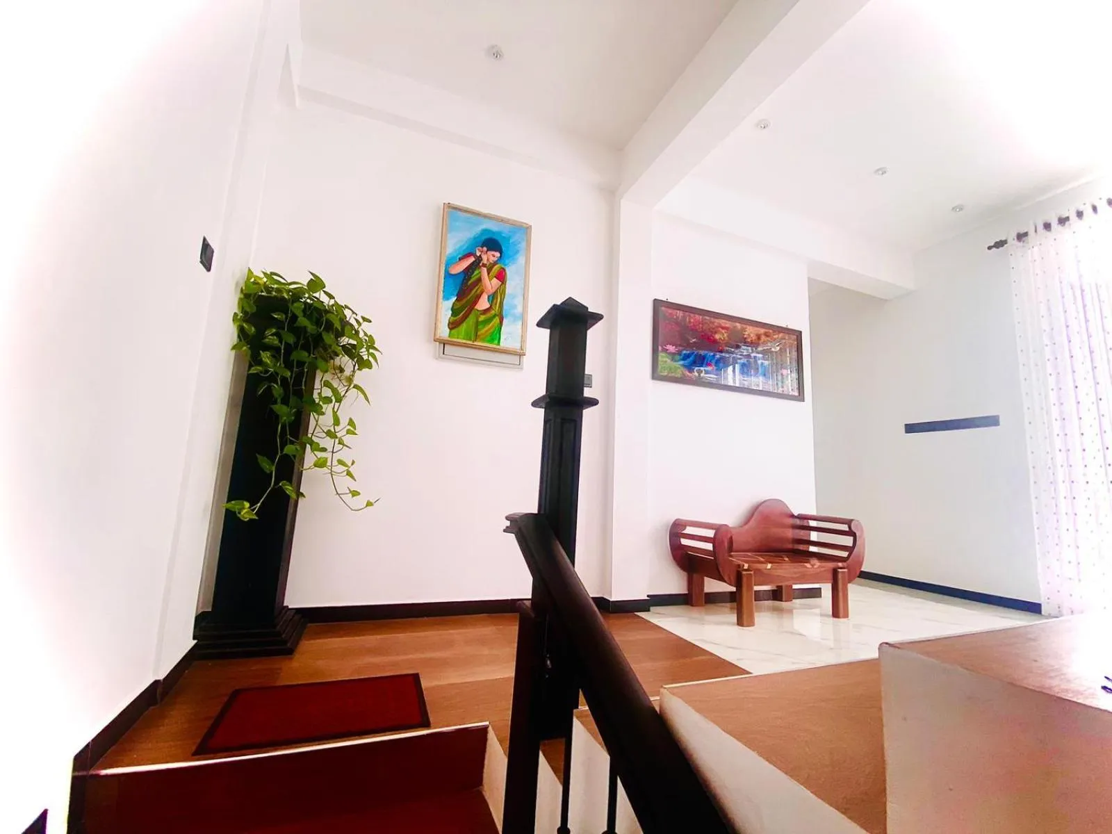 Decorative detail in Airport Faith Hotel