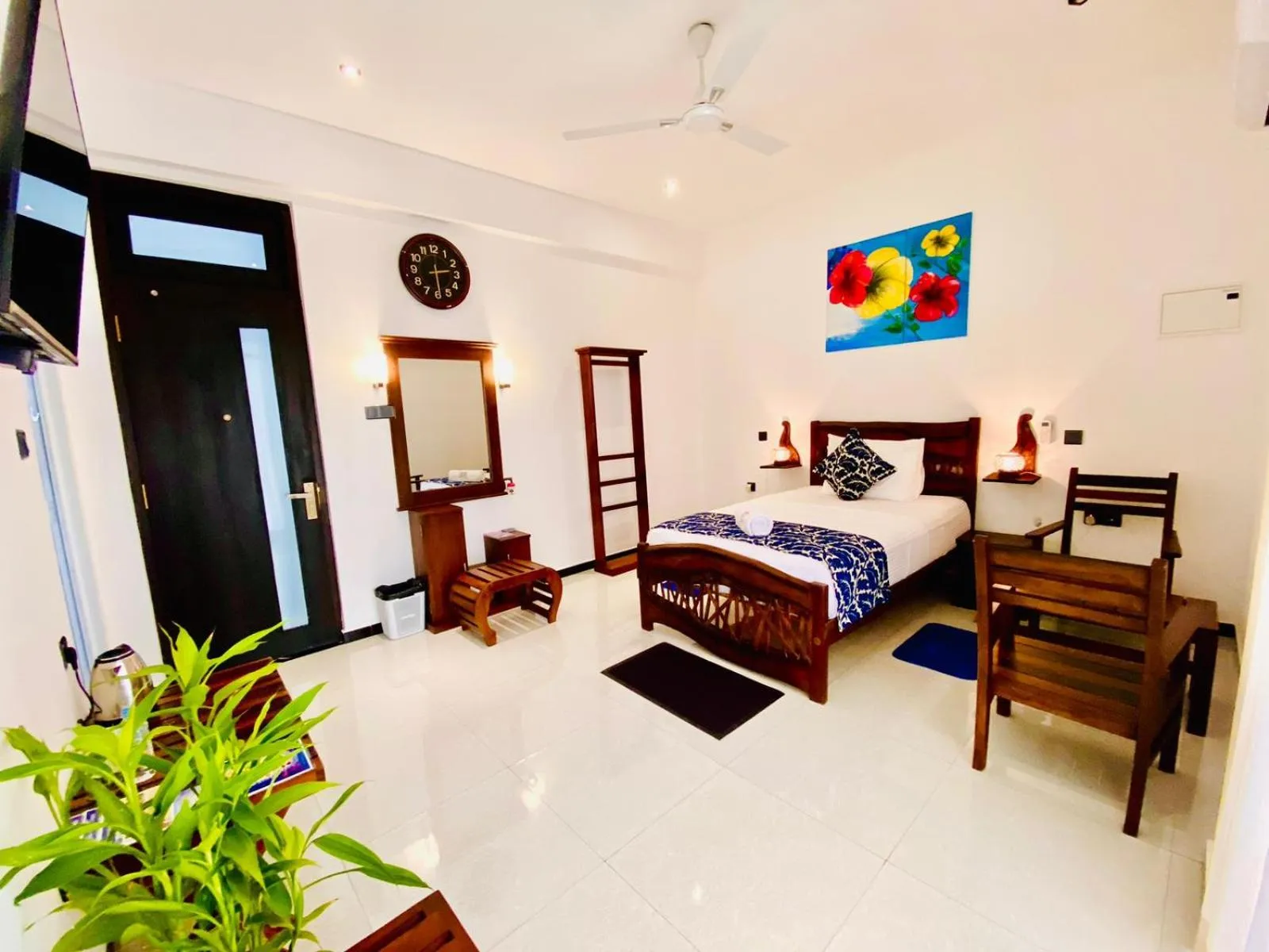 Bedroom, Bed in Airport Faith Hotel