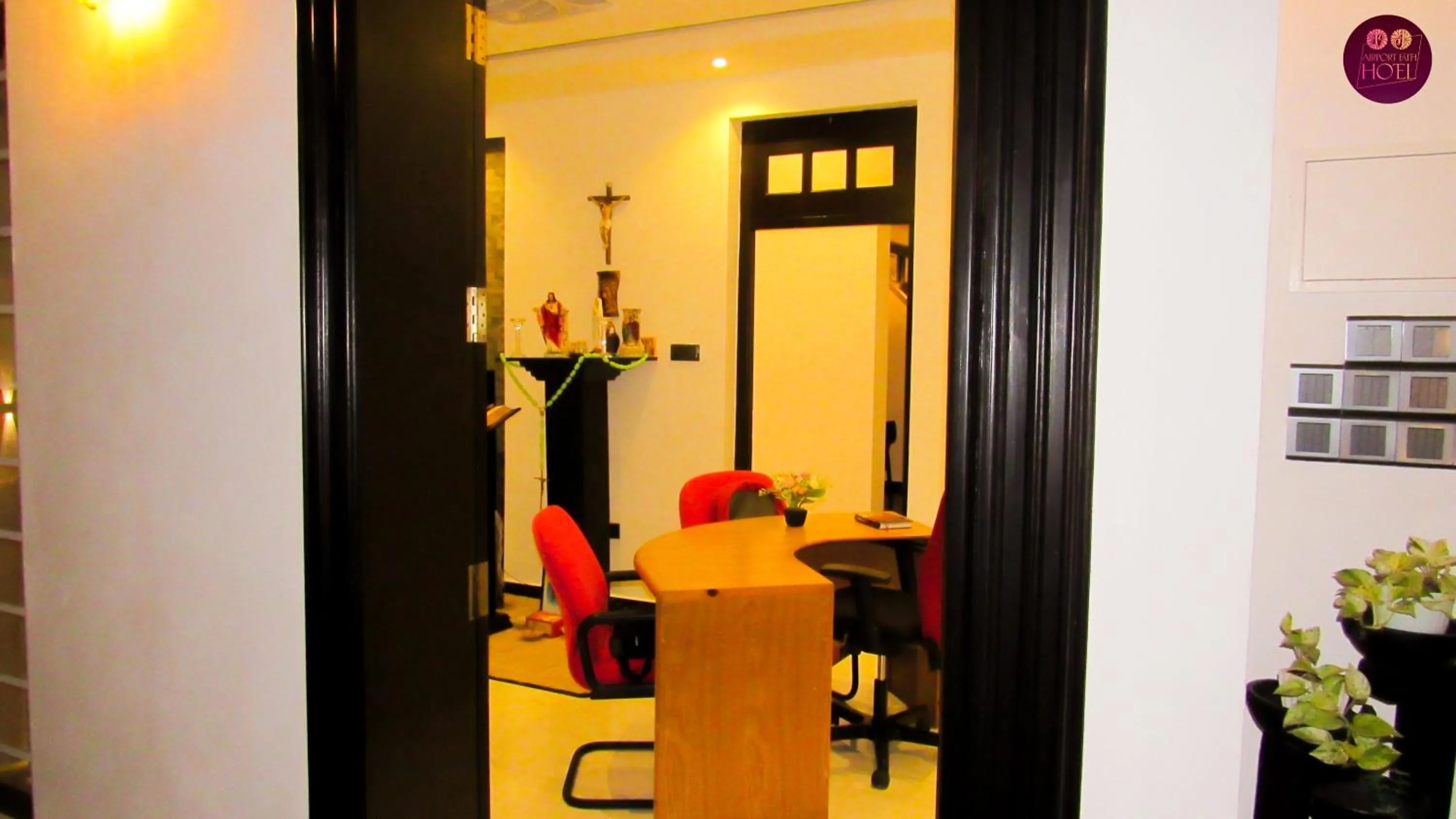 Lobby or reception in Airport Faith Hotel