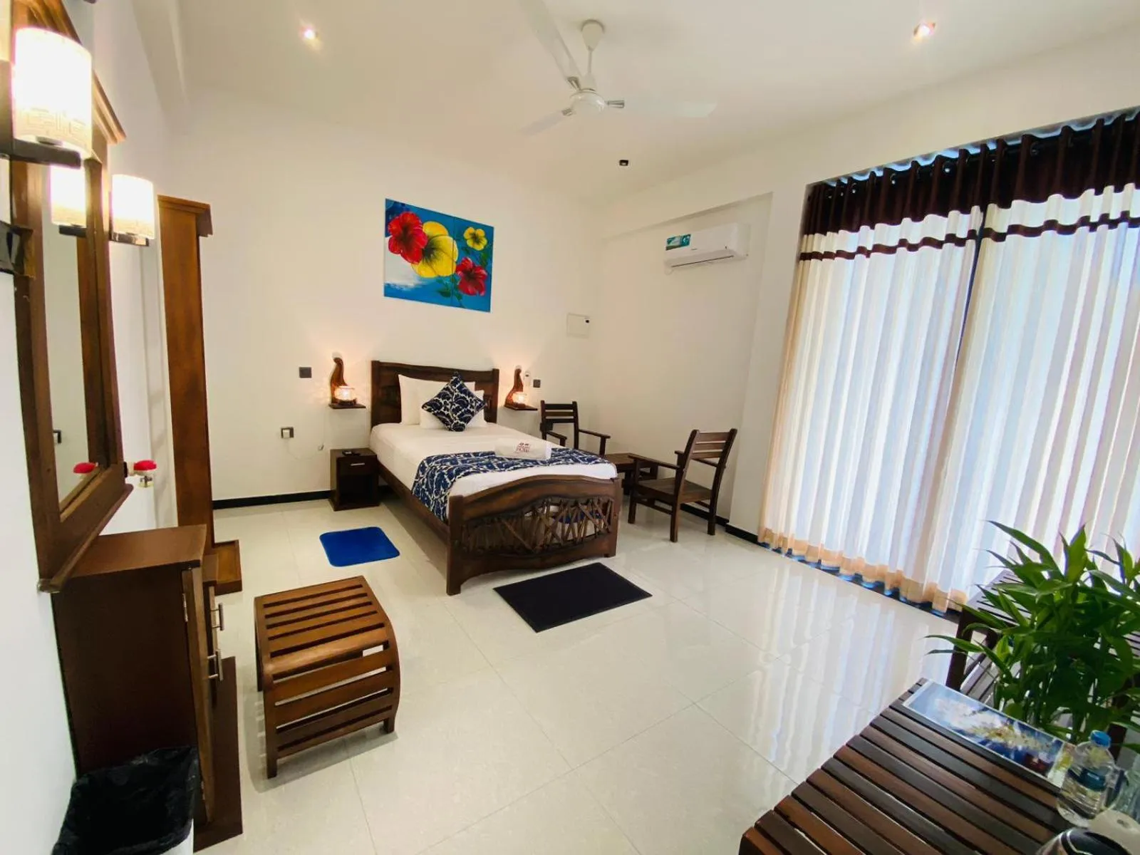 Bedroom, Bed in Airport Faith Hotel