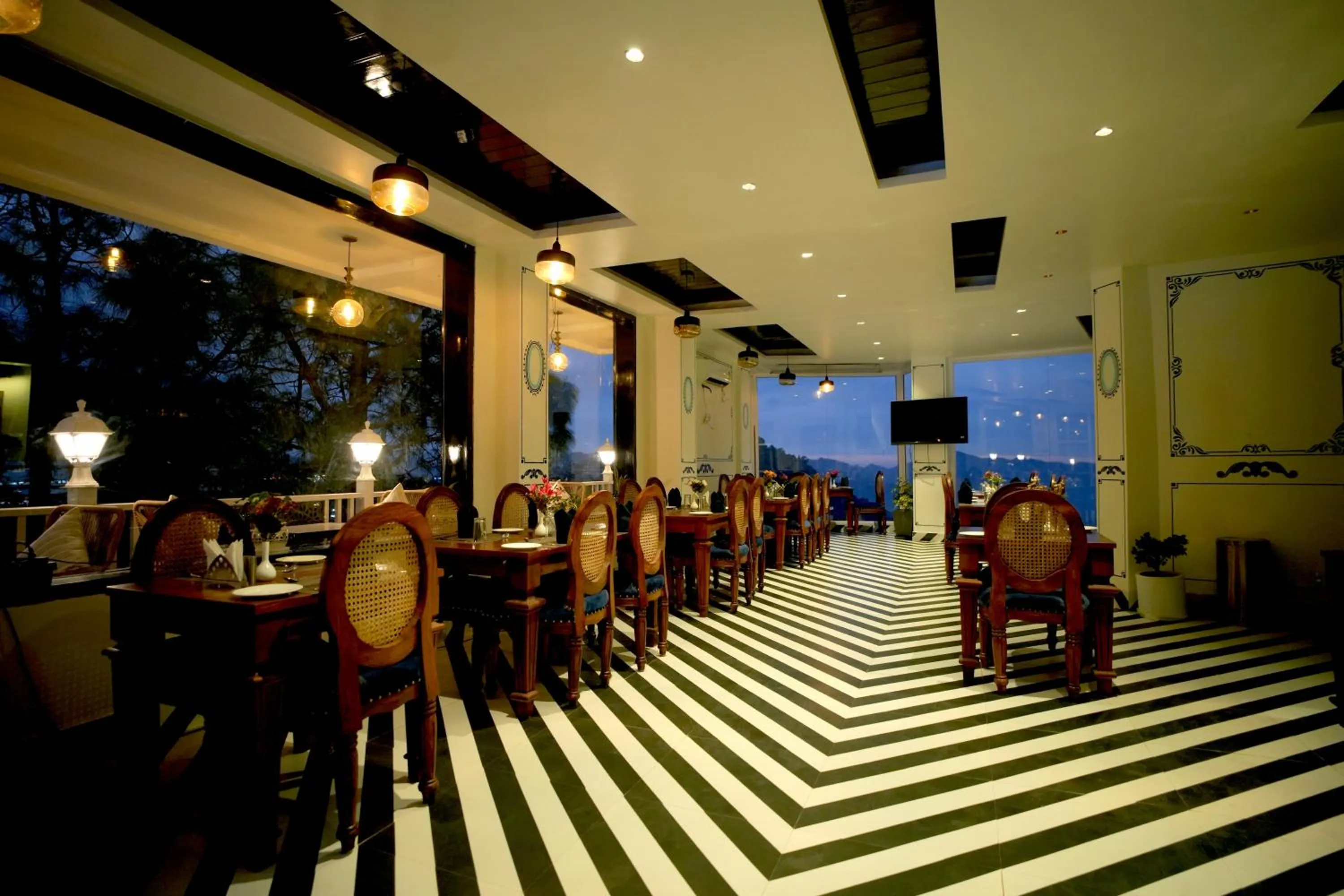 Restaurant/places to eat in Oakhill Resorts