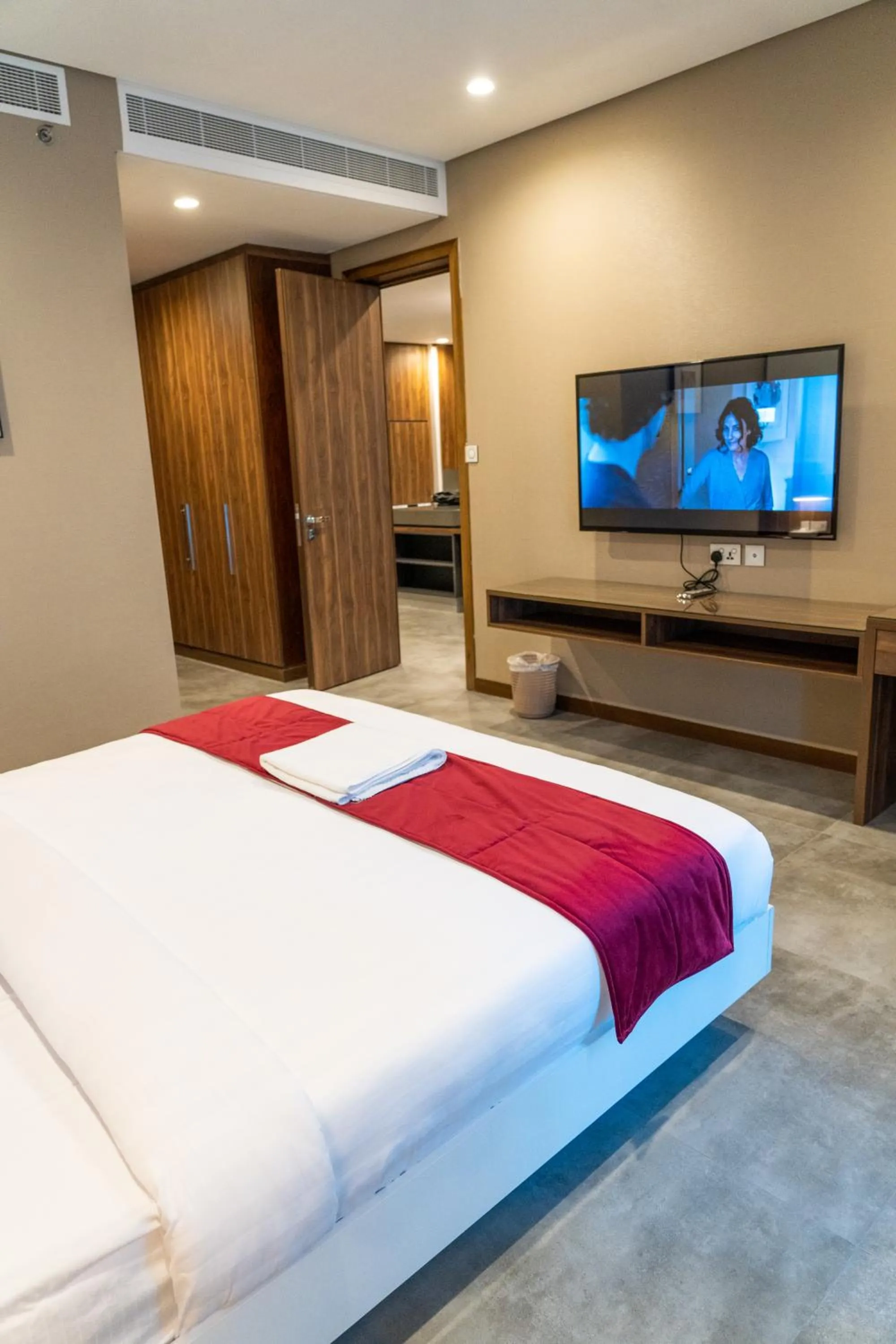 TV and multimedia, Bed in Modern Heights