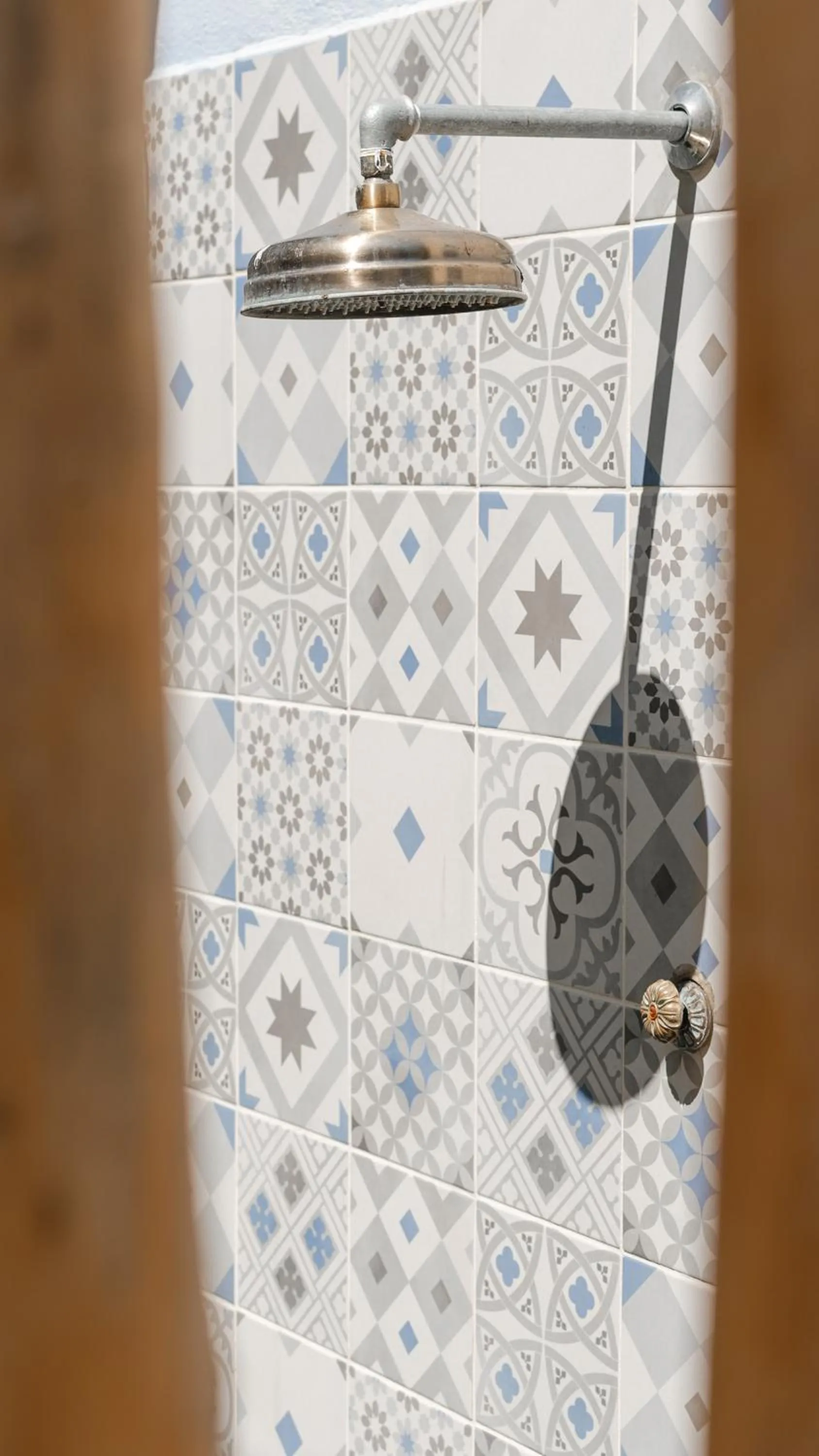 Property building in Xenios Zeus