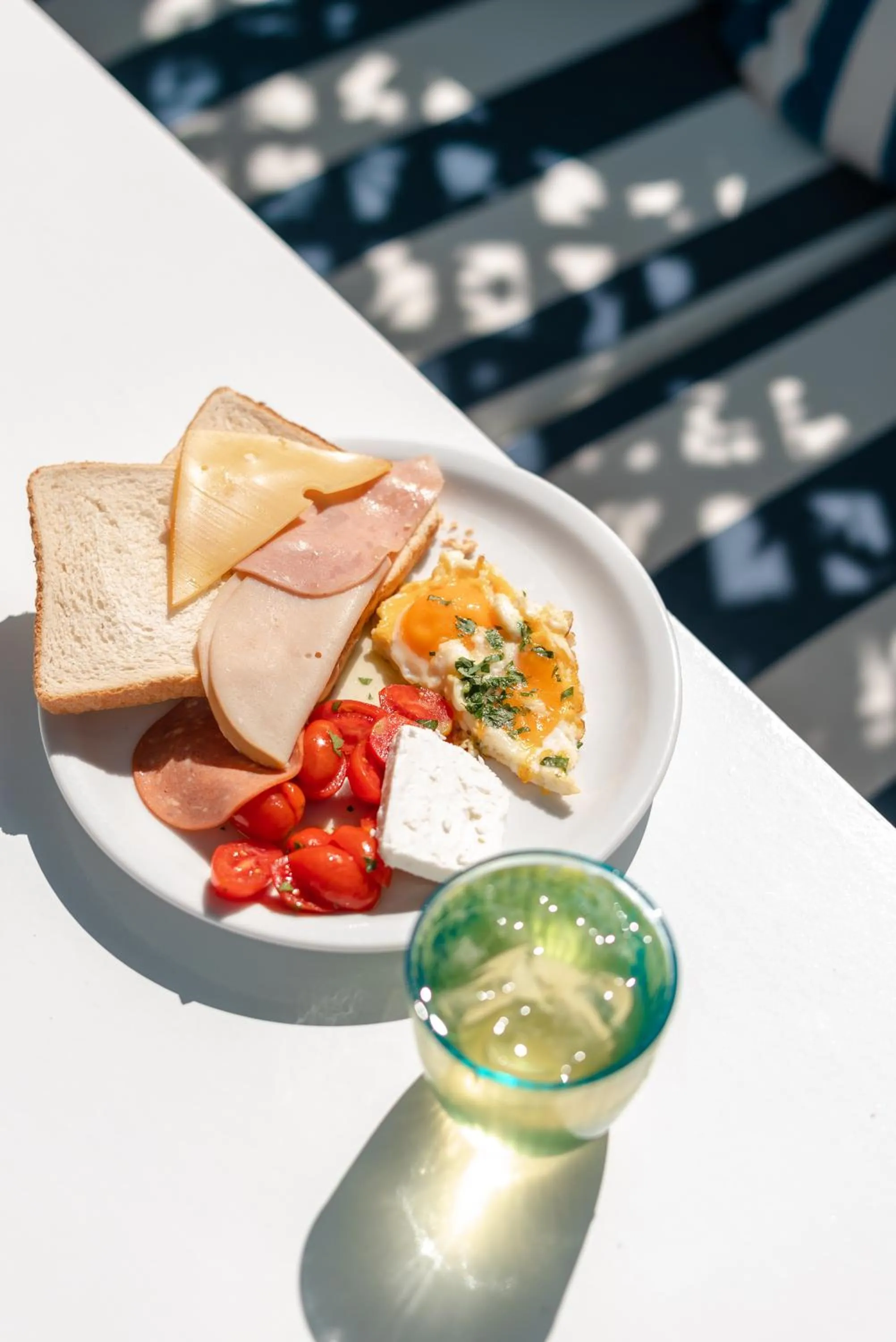 Food and drinks in Xenios Zeus