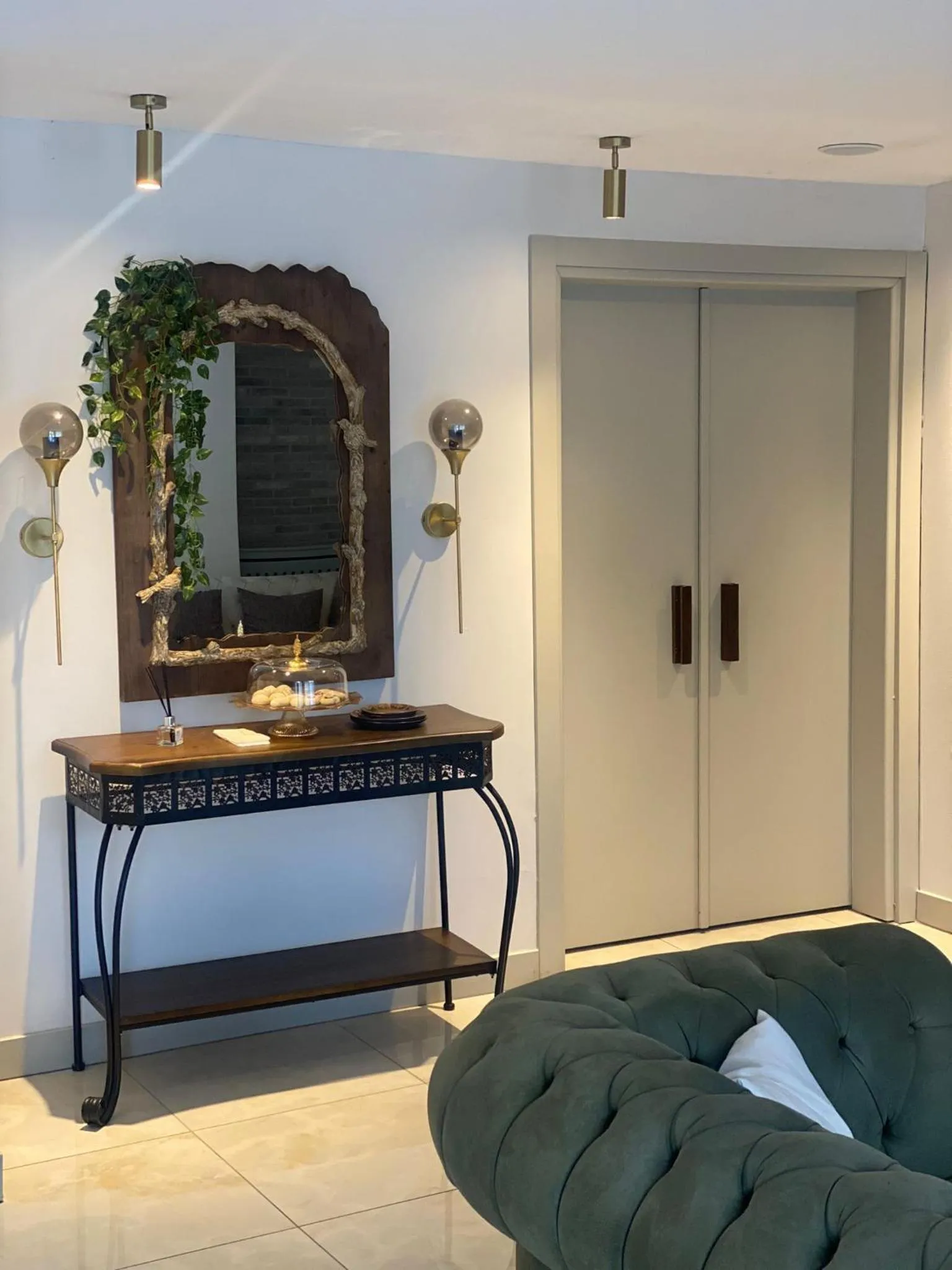 Property building in PARK OTEL