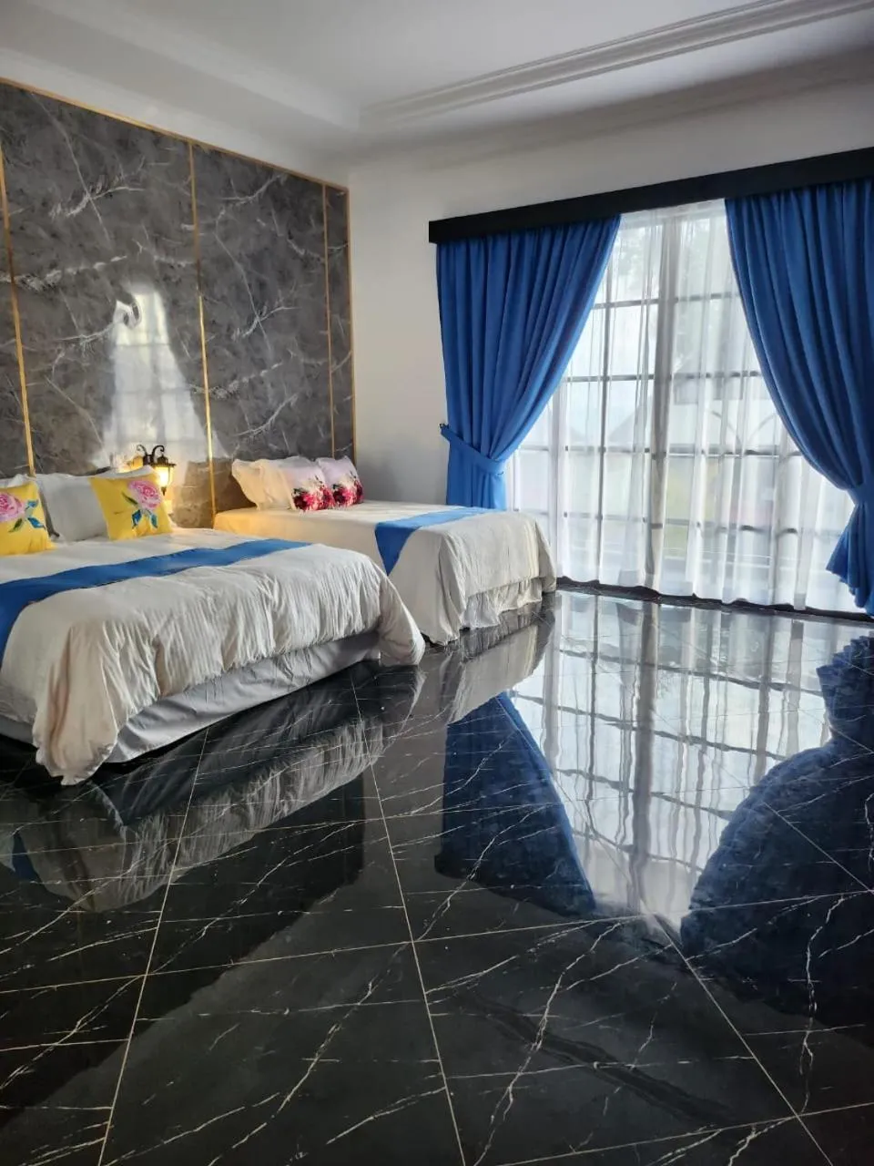 Bedroom, Bed in BERUNTUNG KE BARI RESORT @ PANTAI PENARIK