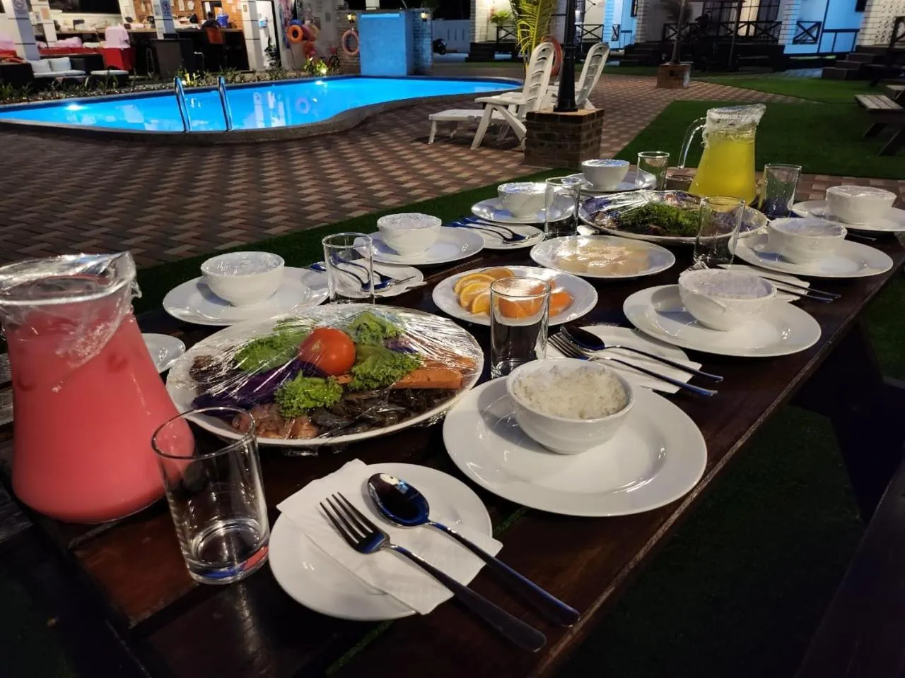 Dinner in BERUNTUNG KE BARI RESORT @ PANTAI PENARIK