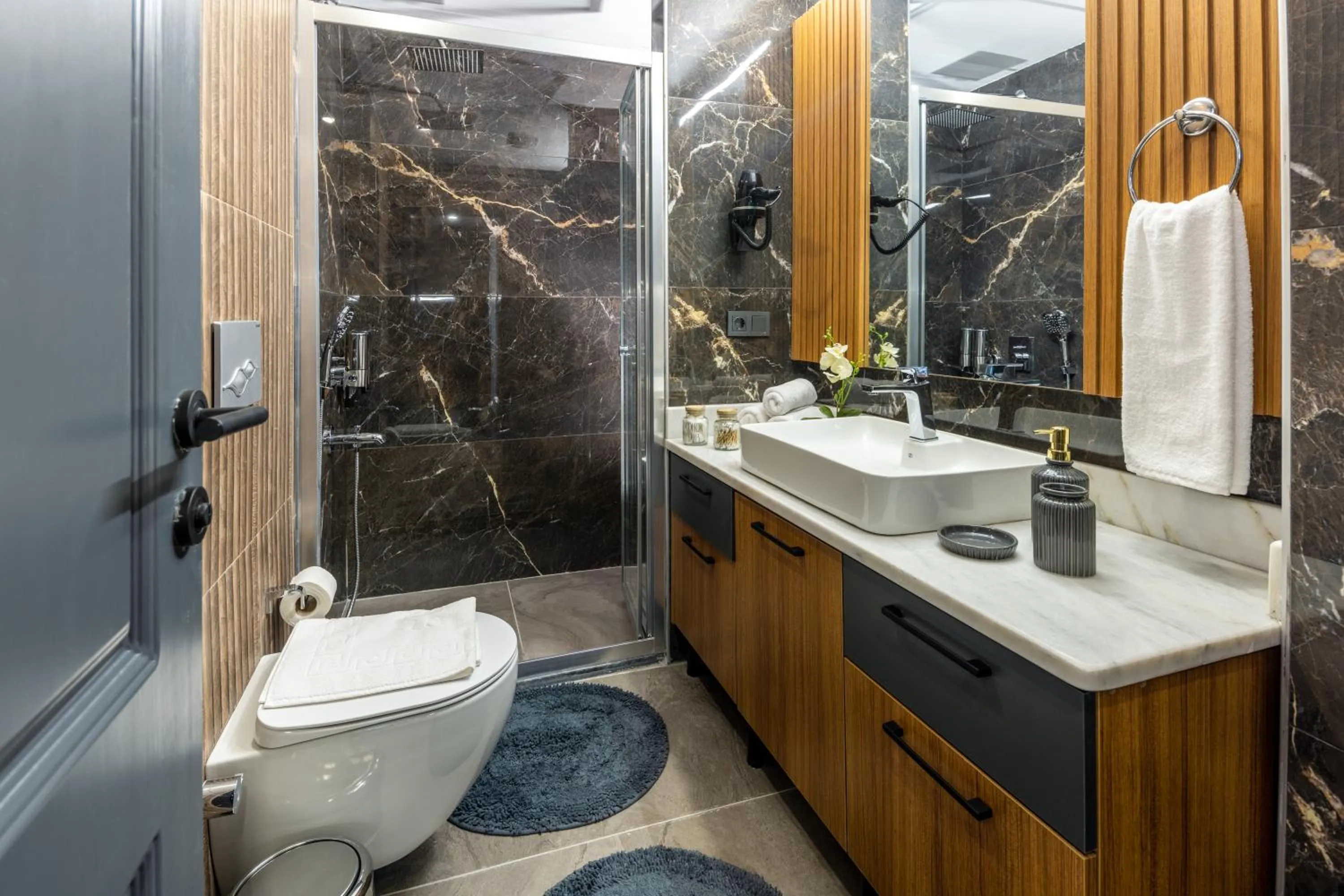 Shower in Baymari Suites Design Florya