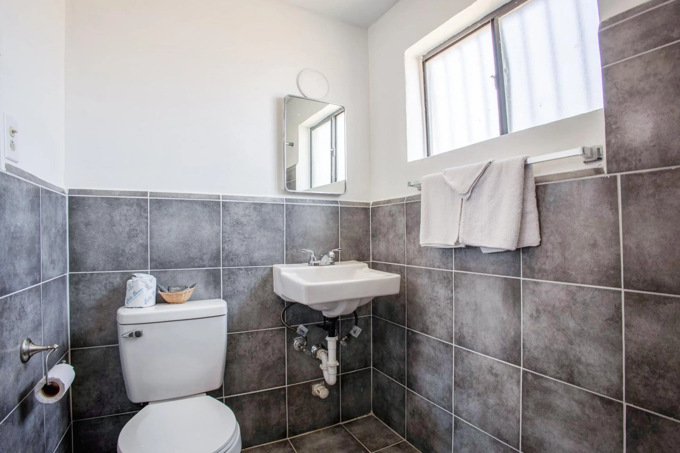 Bathroom in Sands Motel By OYO El Paso near Airport