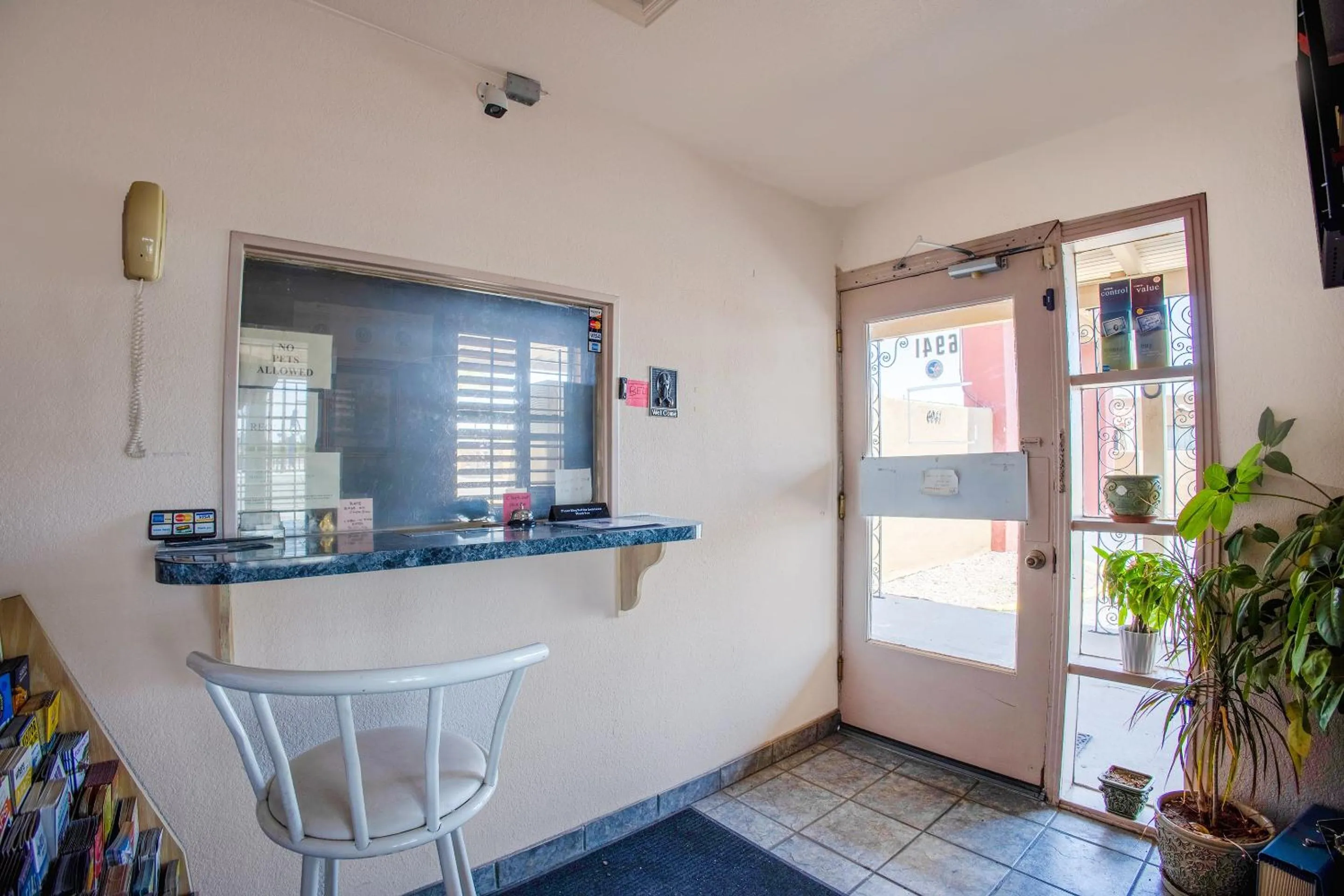 Lobby or reception in Sands Motel By OYO El Paso near Airport