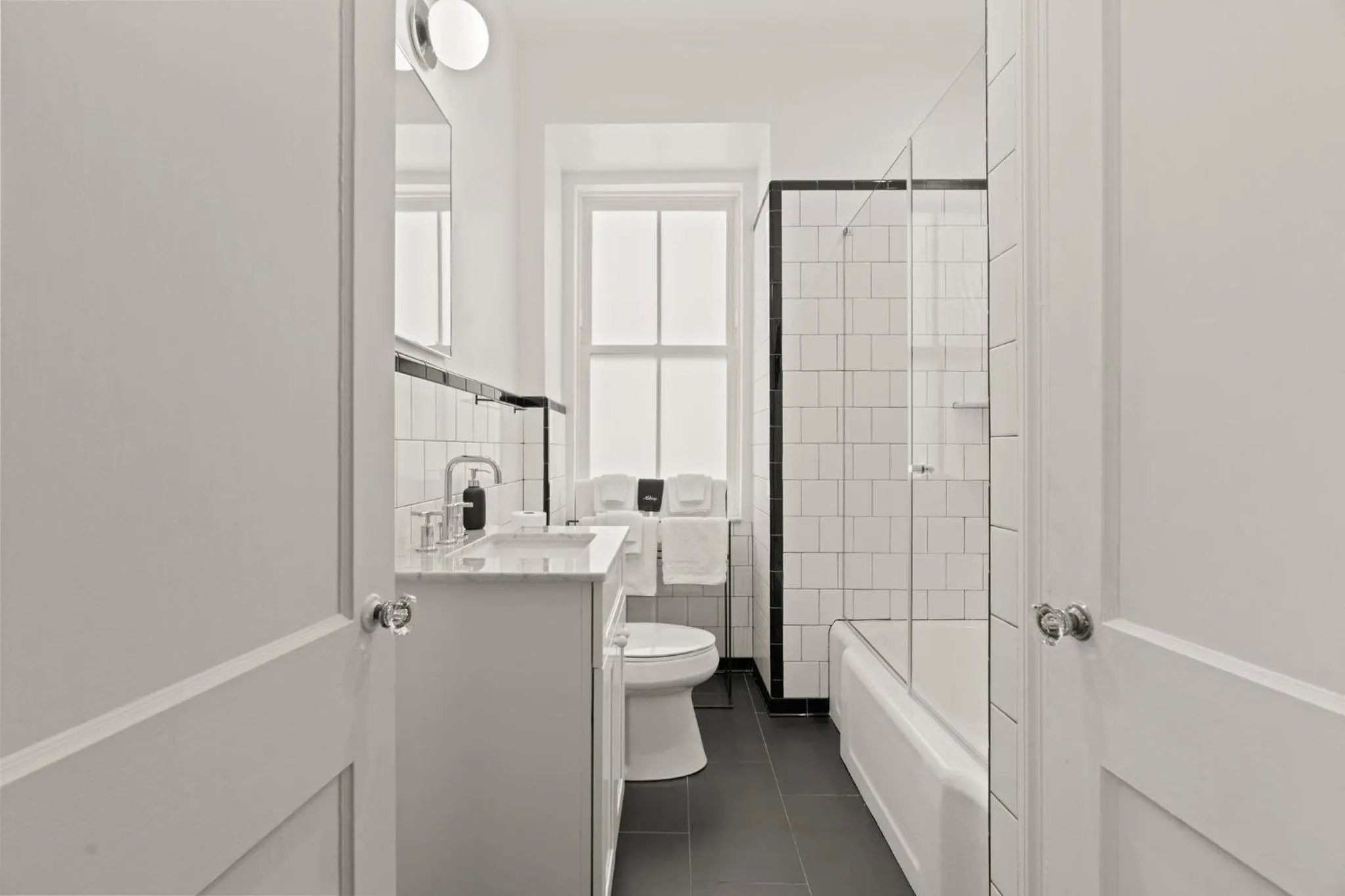 Stay Rafa At 2000 Spruce